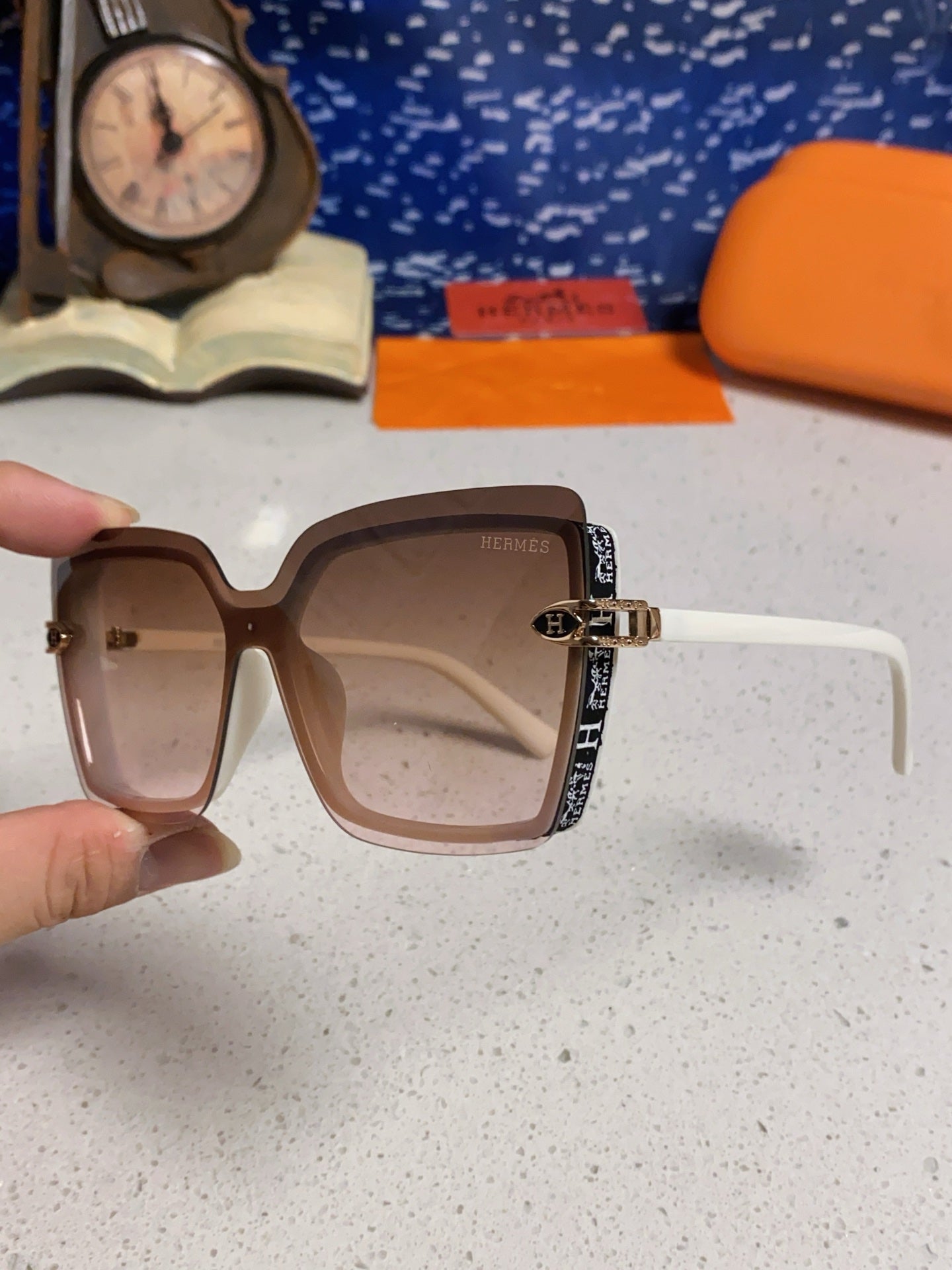 Hermès Square Brown Lens Sunglasses for Men & Women - 466431 - detail image 6