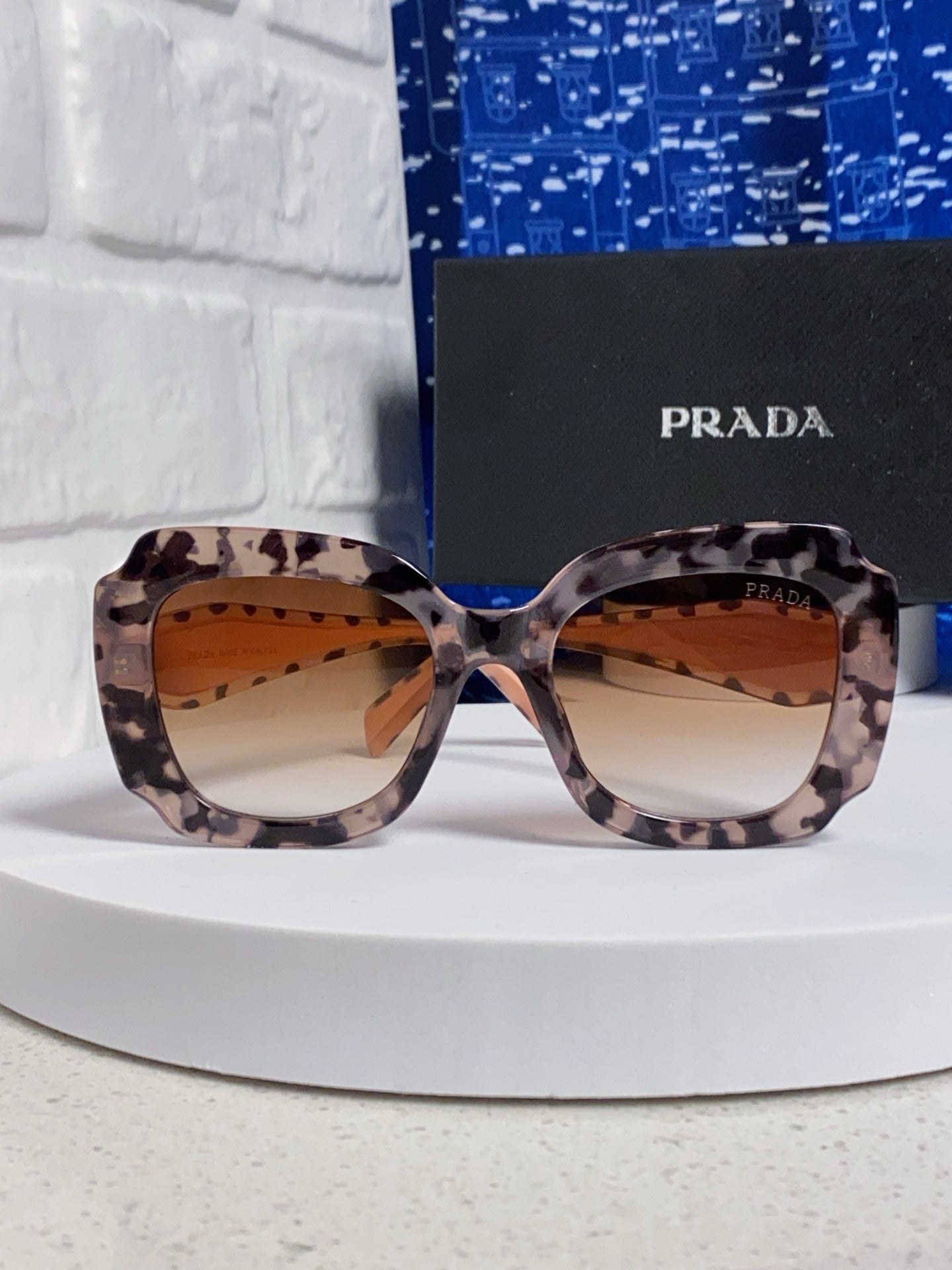 Prada 16YSF Acetate Fashion Gold Lens Sunglasses for Men & Women - 867153 - detail image 2