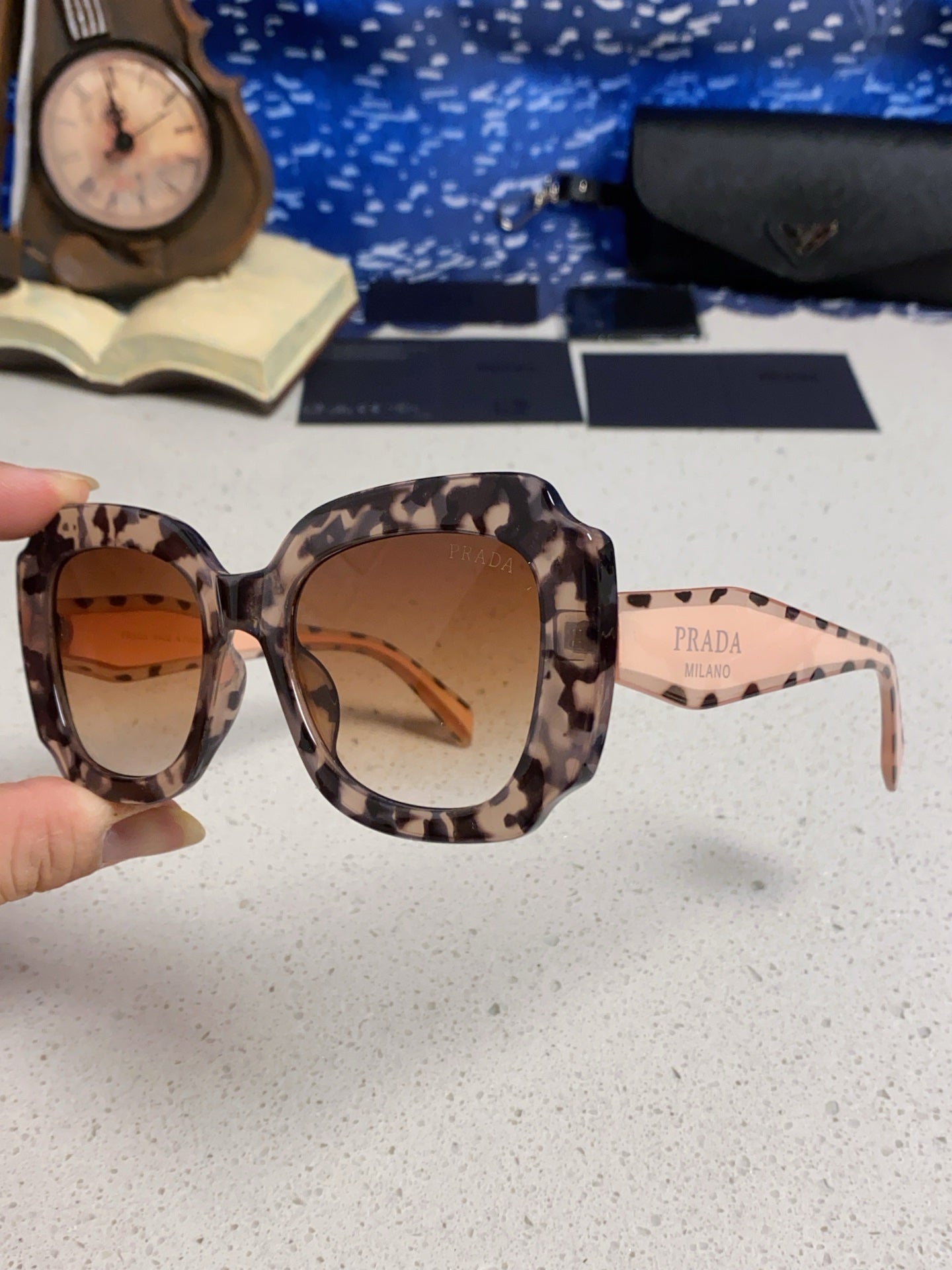Prada 16YSF Acetate Fashion Gold Lens Sunglasses for Men & Women - 867153 - detail image 6