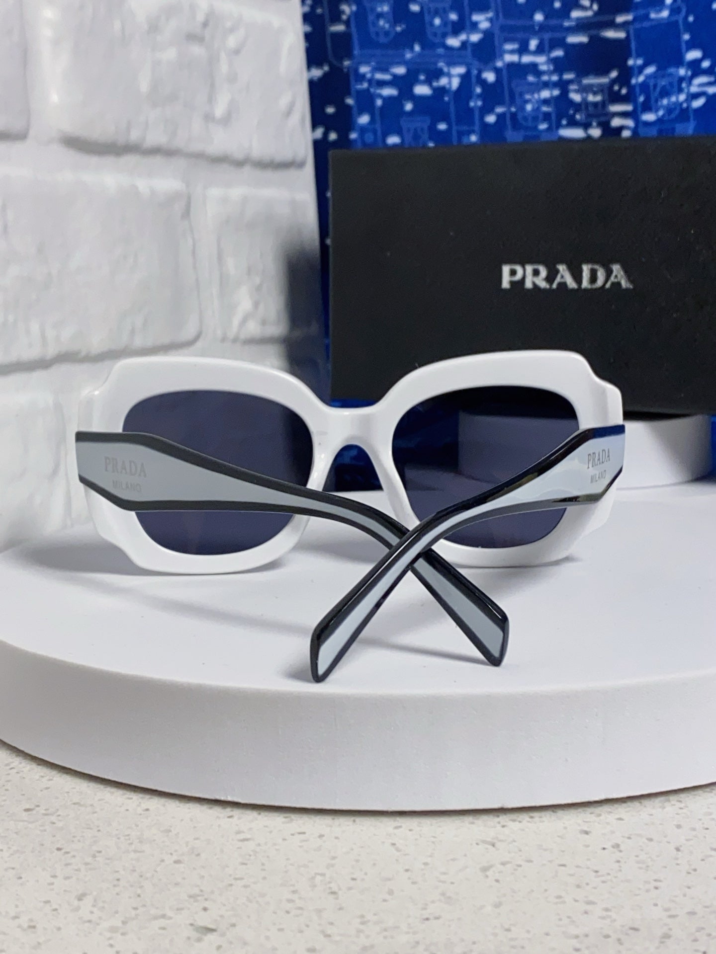 Prada 16YSF Acetate Fashion Blue Lens Sunglasses for Men & Women - 867155 - detail image 3