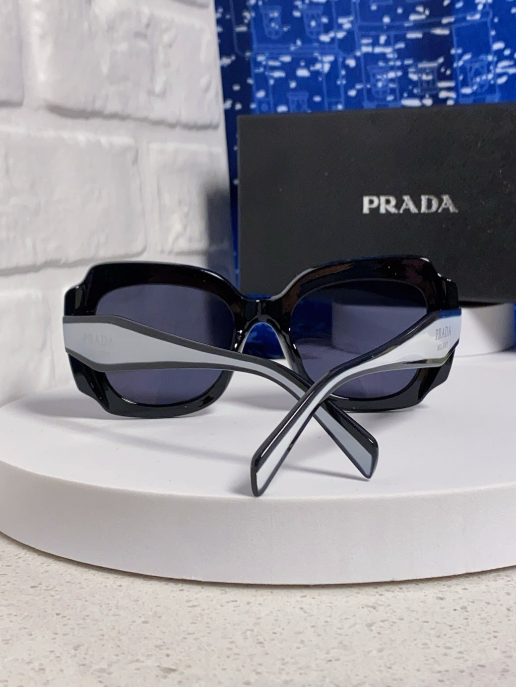 Prada 16YSF Acetate Fashion Black Lens Sunglasses for Men & Women - 867156 - detail image 3