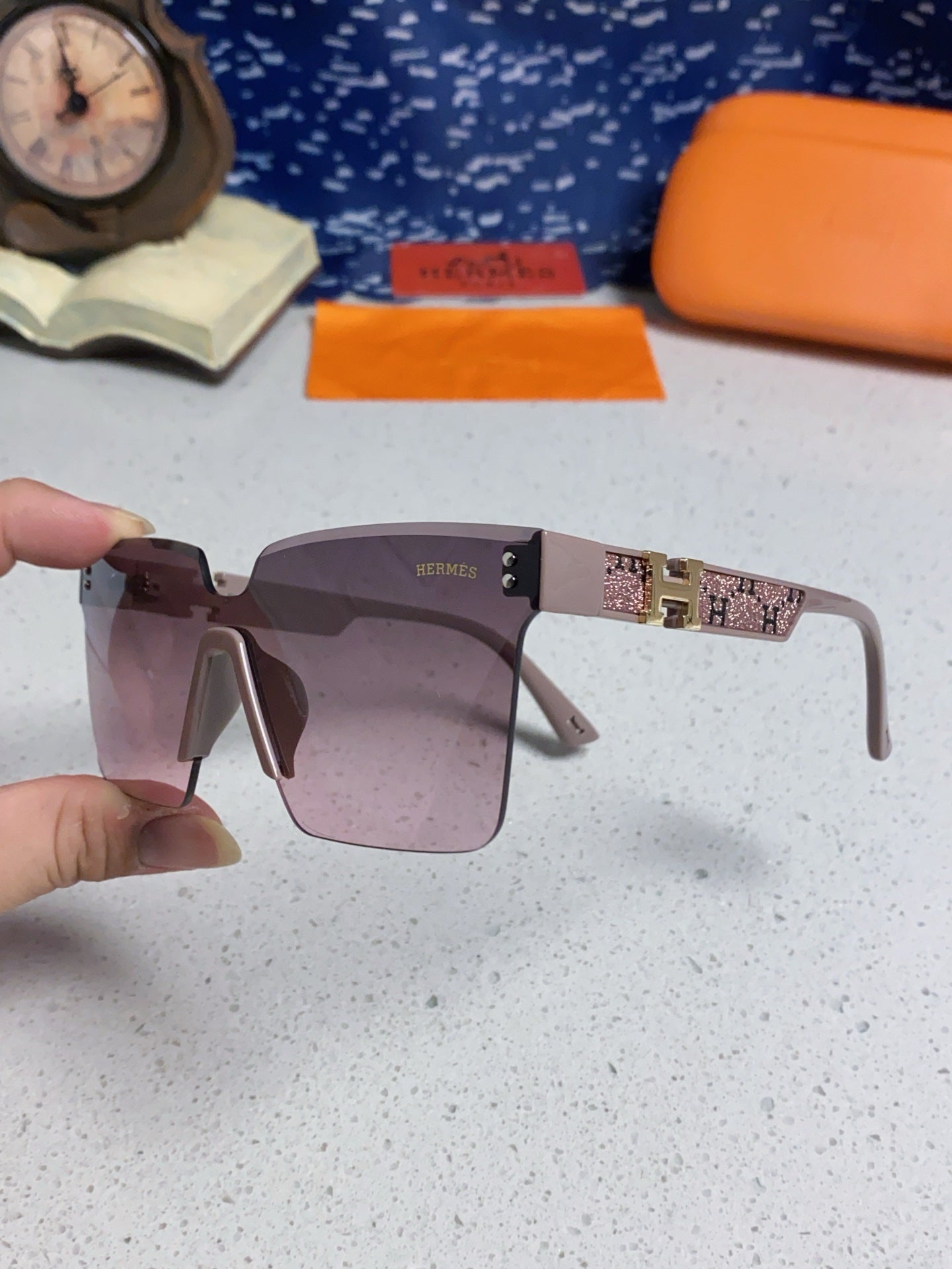 Hermès Lightweight Rimless Gold Lens Sunglasses for Women - 466411 - detail image 6
