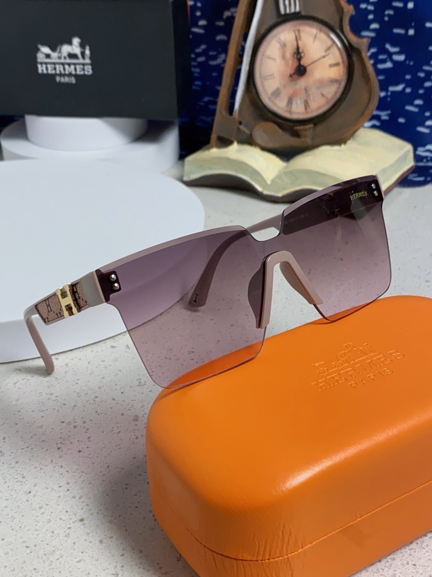 Hermès Lightweight Rimless Gold Lens Sunglasses for Women - 466411 - detail image 10