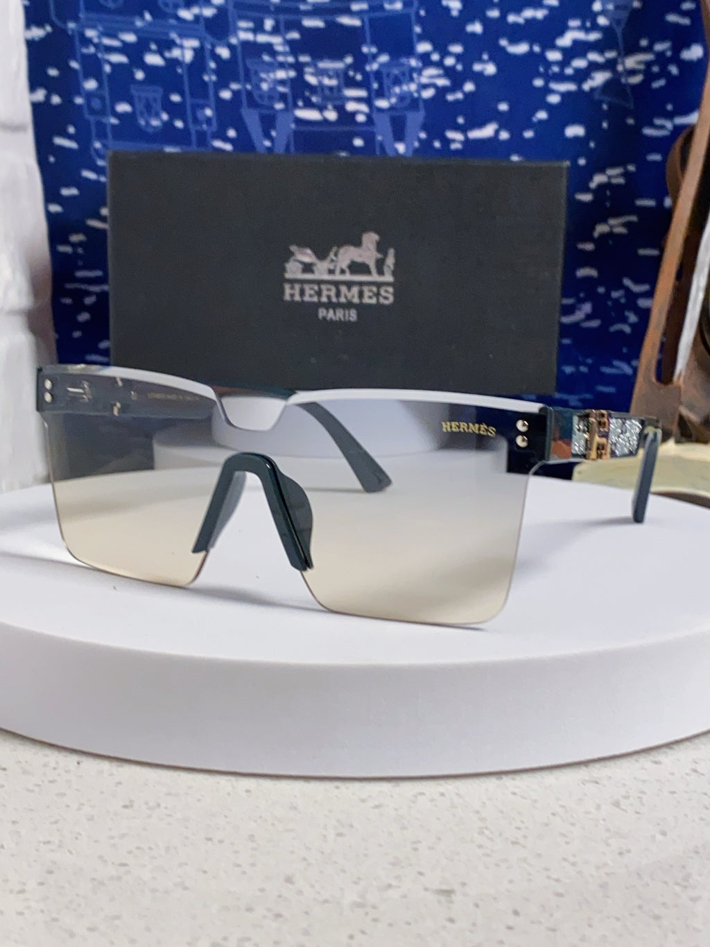 Hermès Lightweight Rimless Silver Lens Sunglasses for Women - 466412