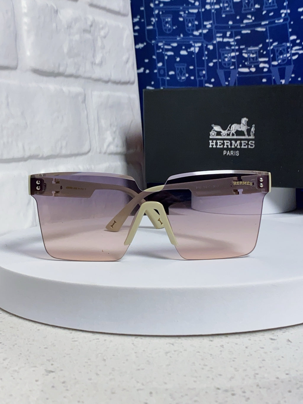 Hermès Lightweight Rimless Silver Lens Sunglasses for Women - detail image 2