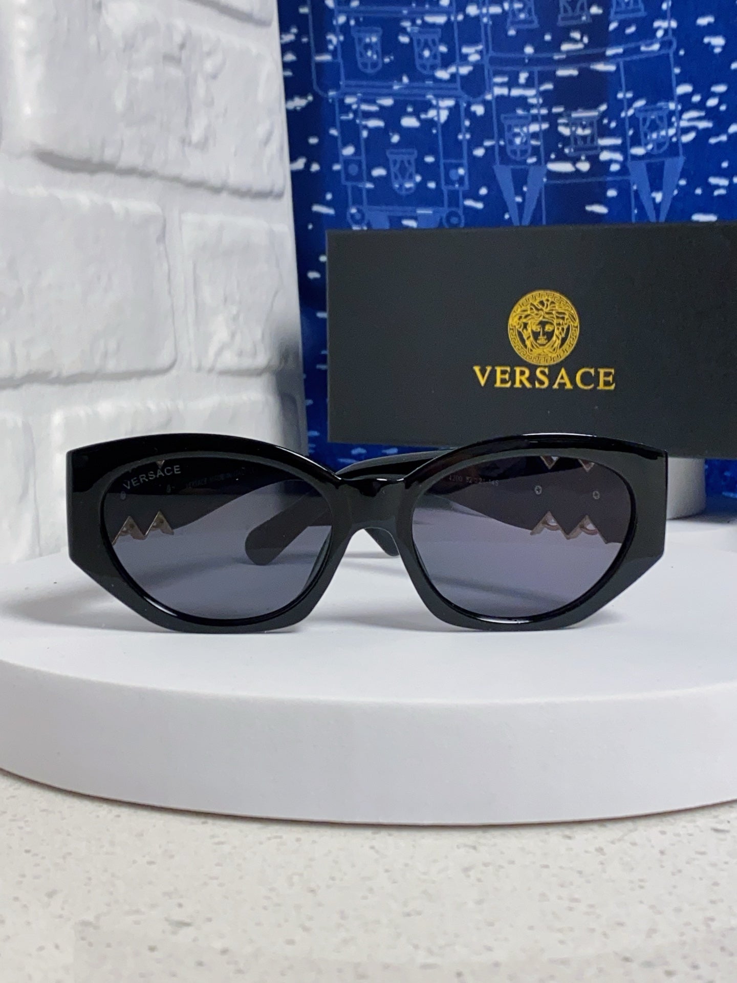 Versace Fashion Gray Lens Sunglasses for Women - 466226 - detail image 2