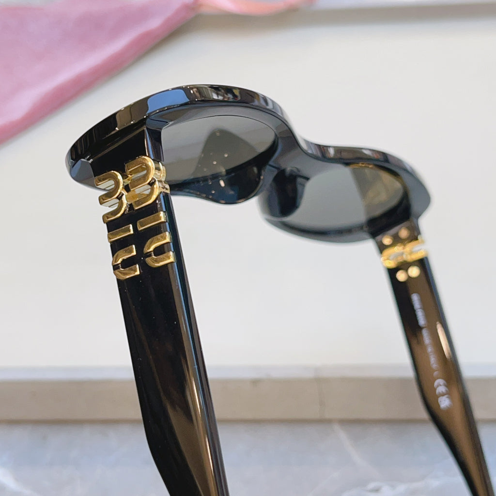 Miu Miu Fashion Black Lens Sunglasses for Men & Women - 487682 - detail image 5
