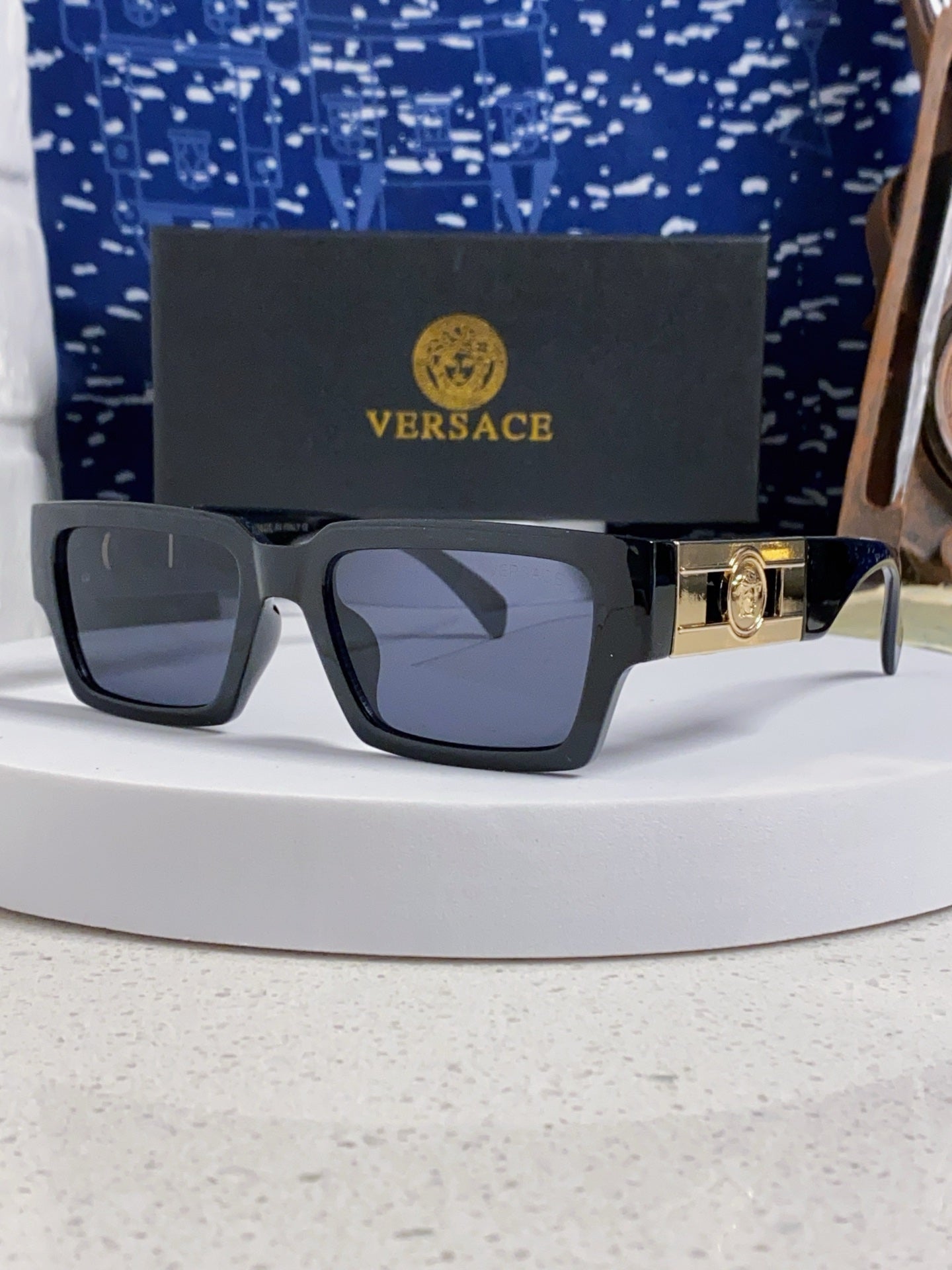 Versace Fashion Blue Lens Sunglasses for Men & Women - detail image 2