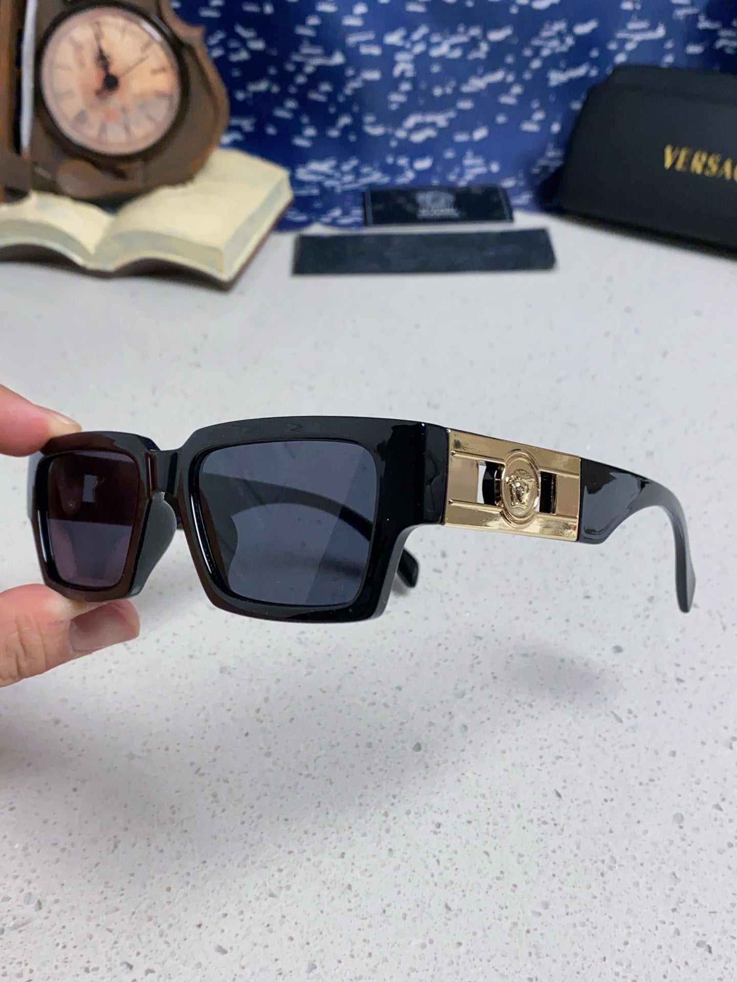 Versace Fashion Blue Lens Sunglasses for Men & Women - detail image 7