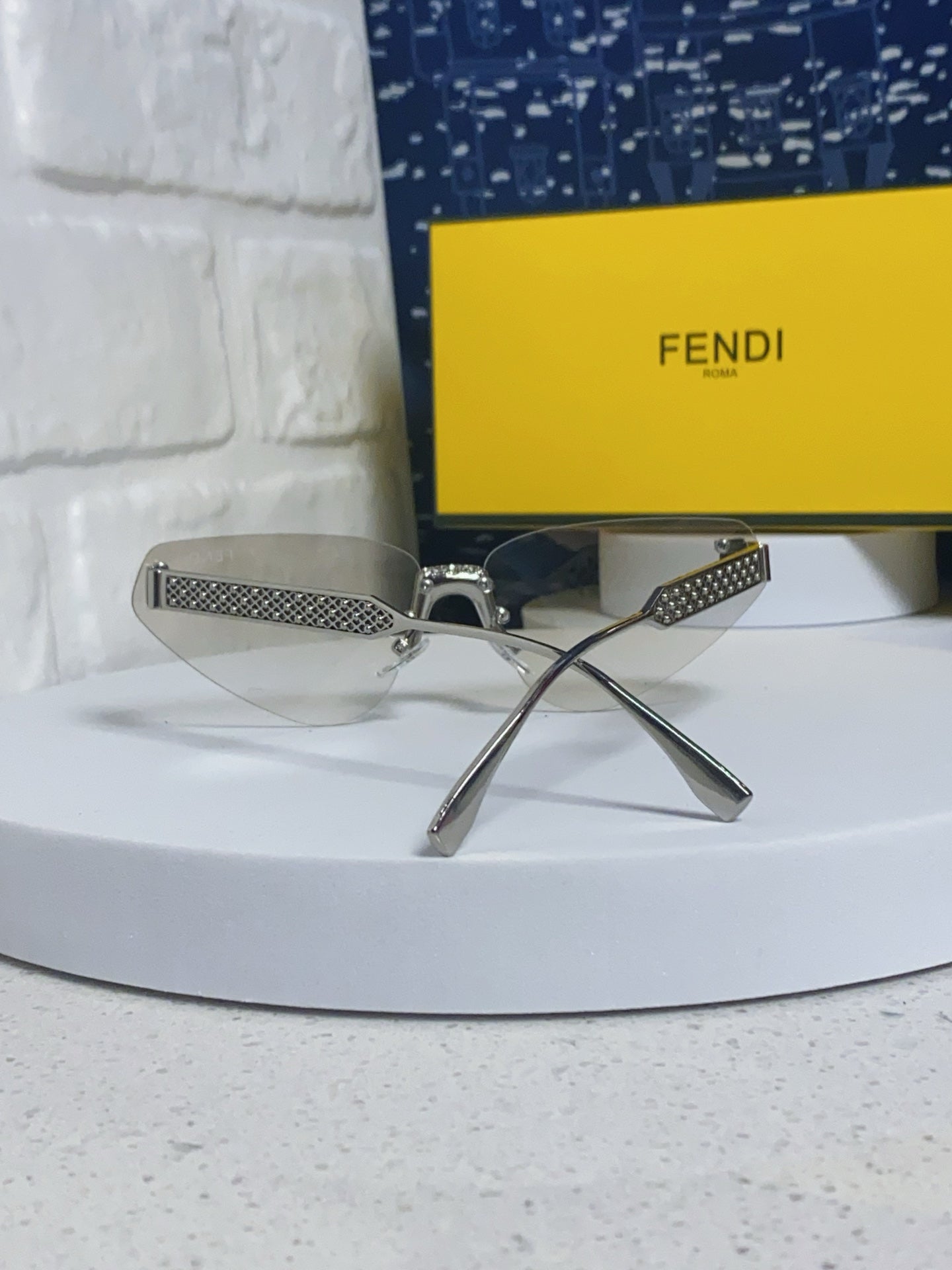Fendi Lightweight Metal Rimless Red Lens Sunglasses for Women - 432729 - detail image 3