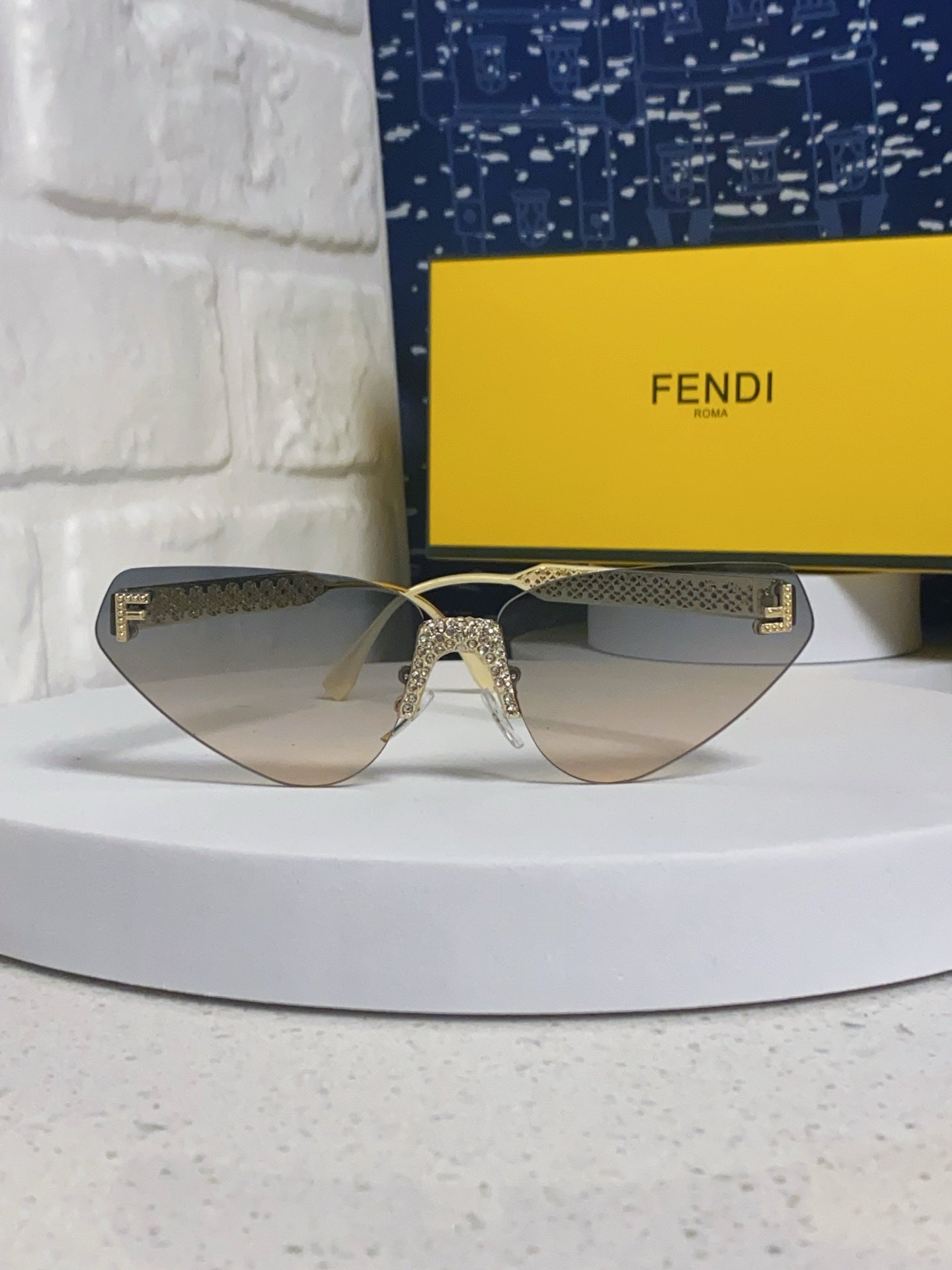 Fendi Lightweight Metal Rimless Silver Lens Sunglasses for Women - 487783 - detail image 2