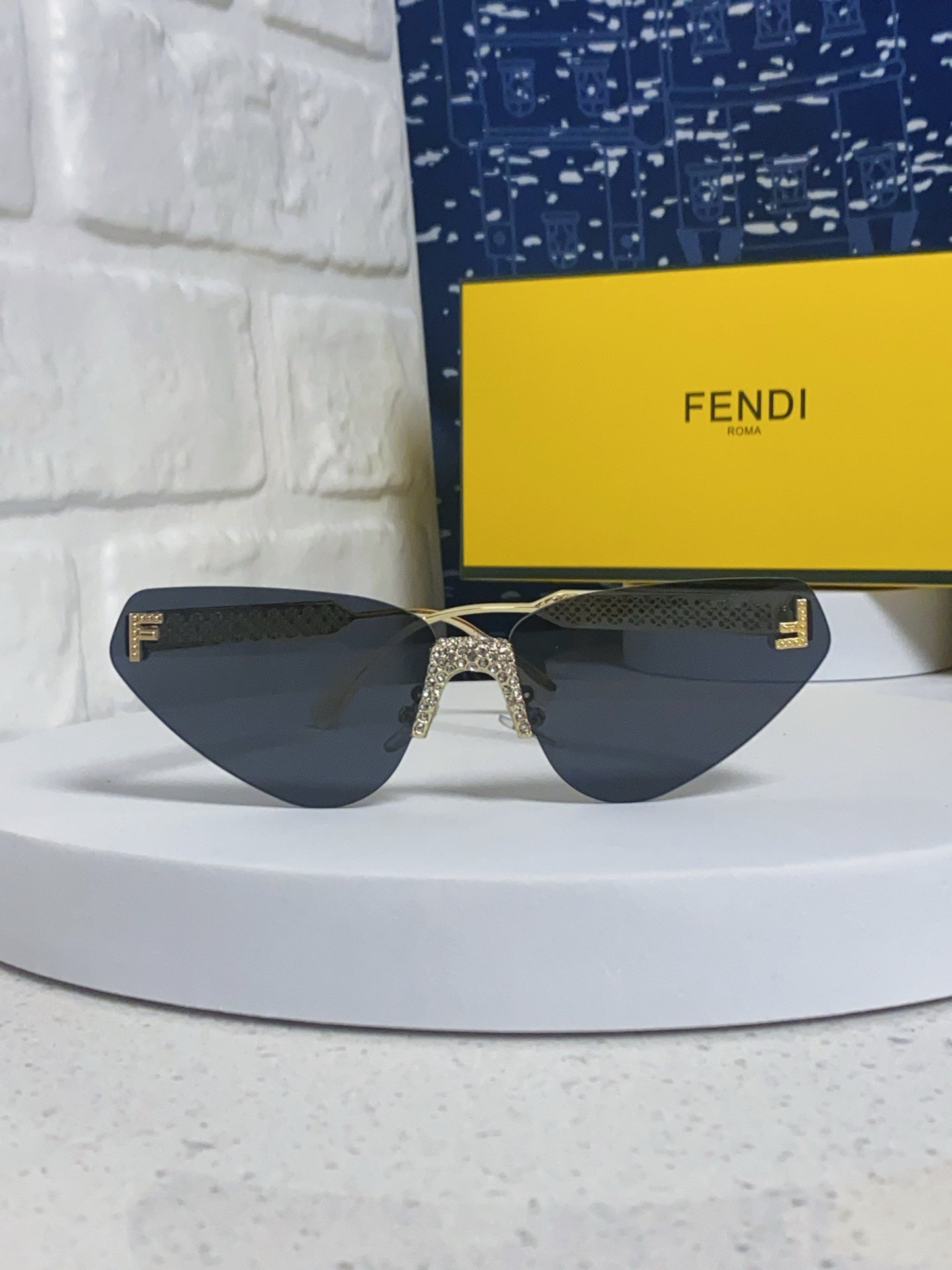 Fendi Lightweight Metal Rimless Silver Lens Sunglasses for Women - 358748 - detail image 2