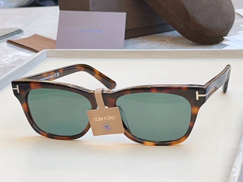 Tom Ford TF1362-F Fashion Black Lens Sunglasses for Men & Women - 432895 - detail image 7