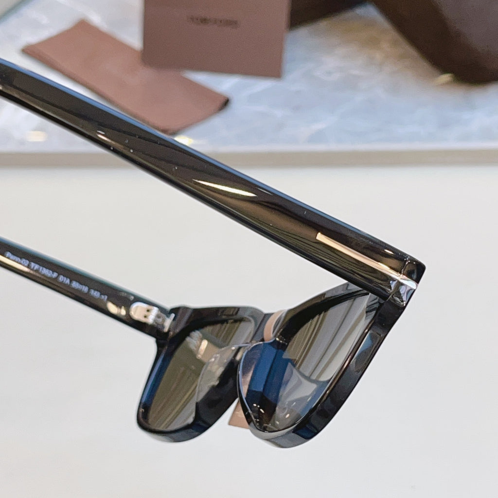 Tom Ford TF1362-F Fashion Blue Lens Sunglasses for Men & Women - detail image 6