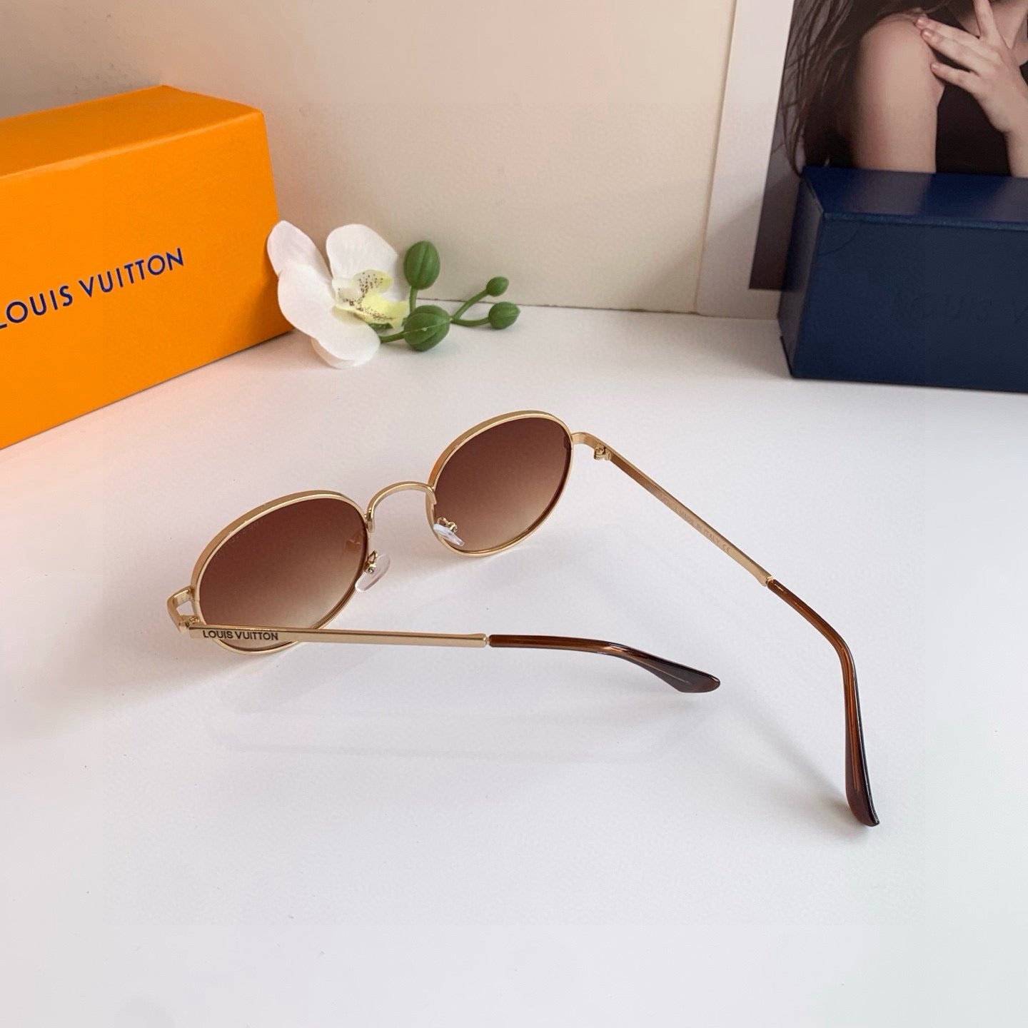Louis Vuitton Metal Round Red Lens Sunglasses for Men & Women - 357745 - detail image 2