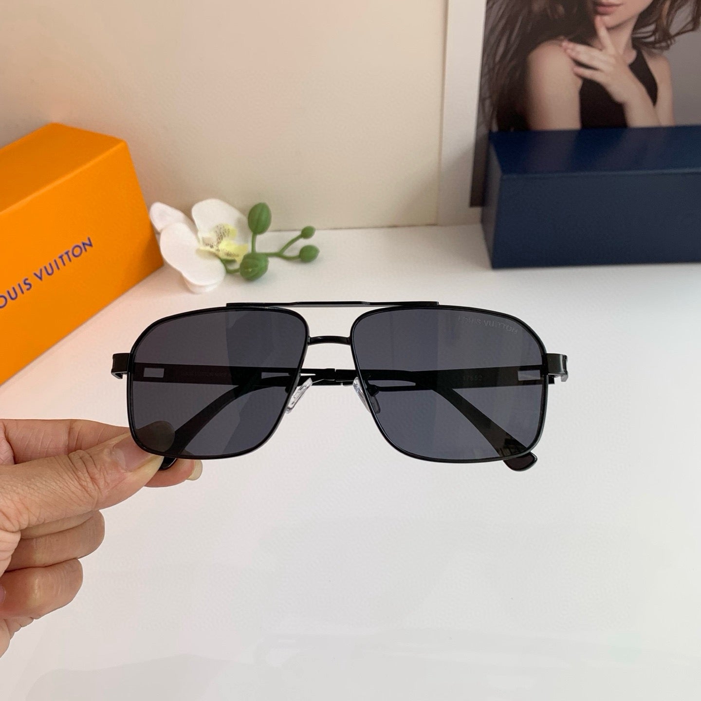 Louis Vuitton Metal Square Black Lens Sunglasses for Men & Women - 357750 - detail image 3