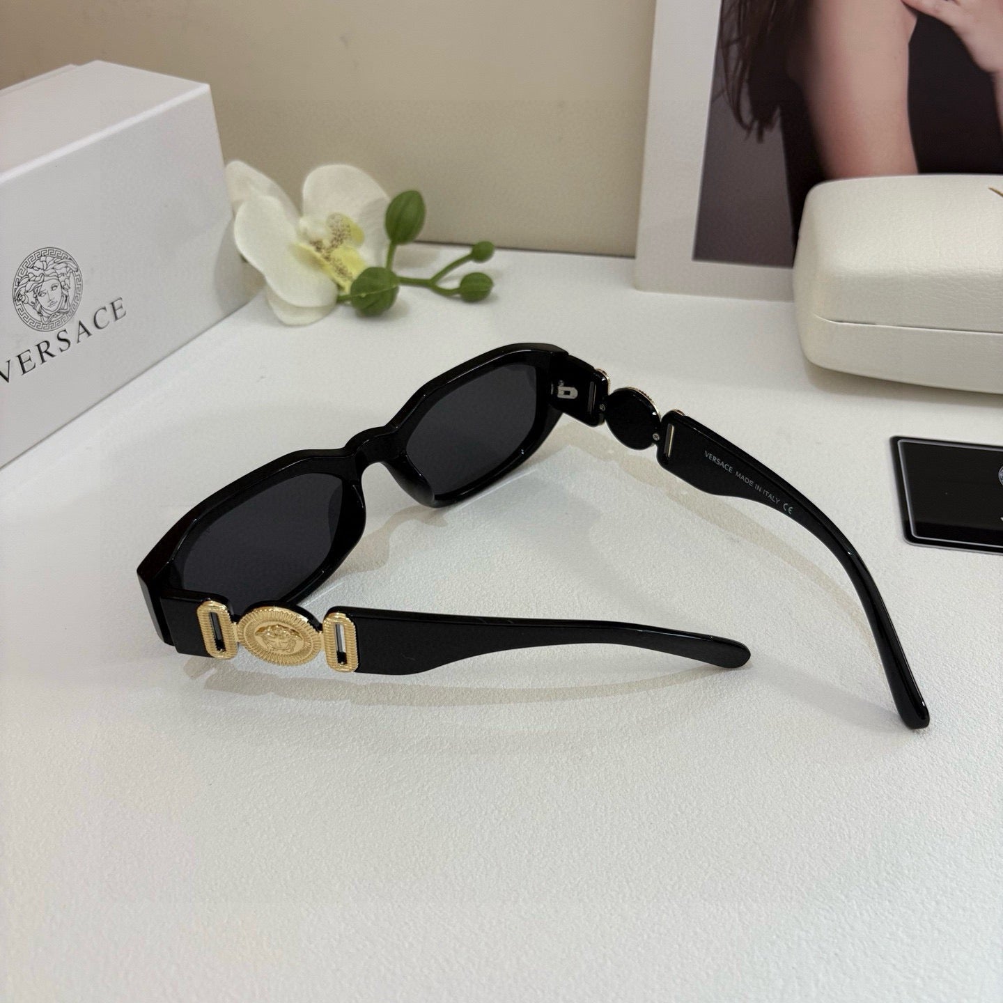 Versace Acetate Fashion Black Lens Sunglasses for Men & Women - detail image 2