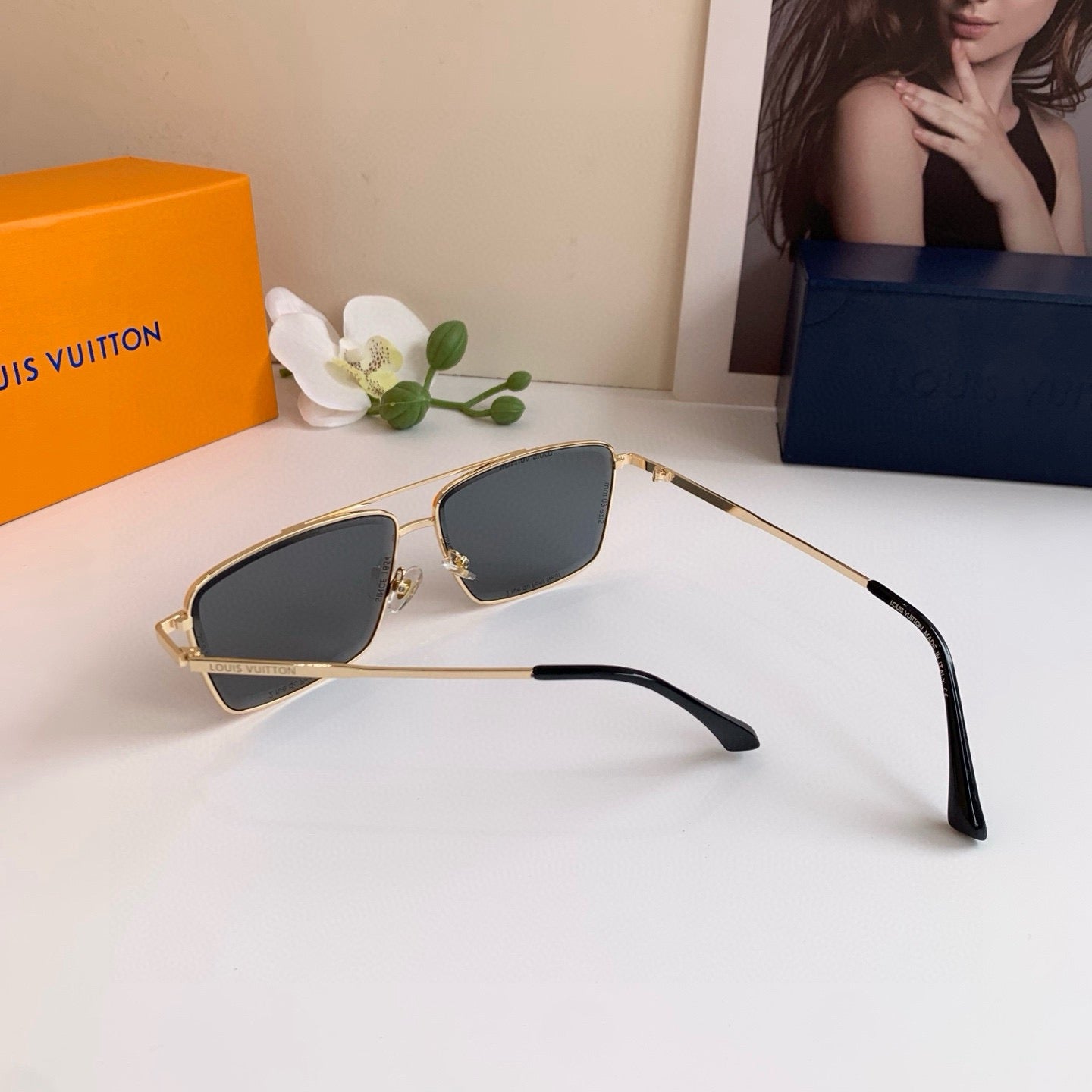 Louis Vuitton Metal Square Gray Lens Sunglasses for Men & Women - 414872 - detail image 2