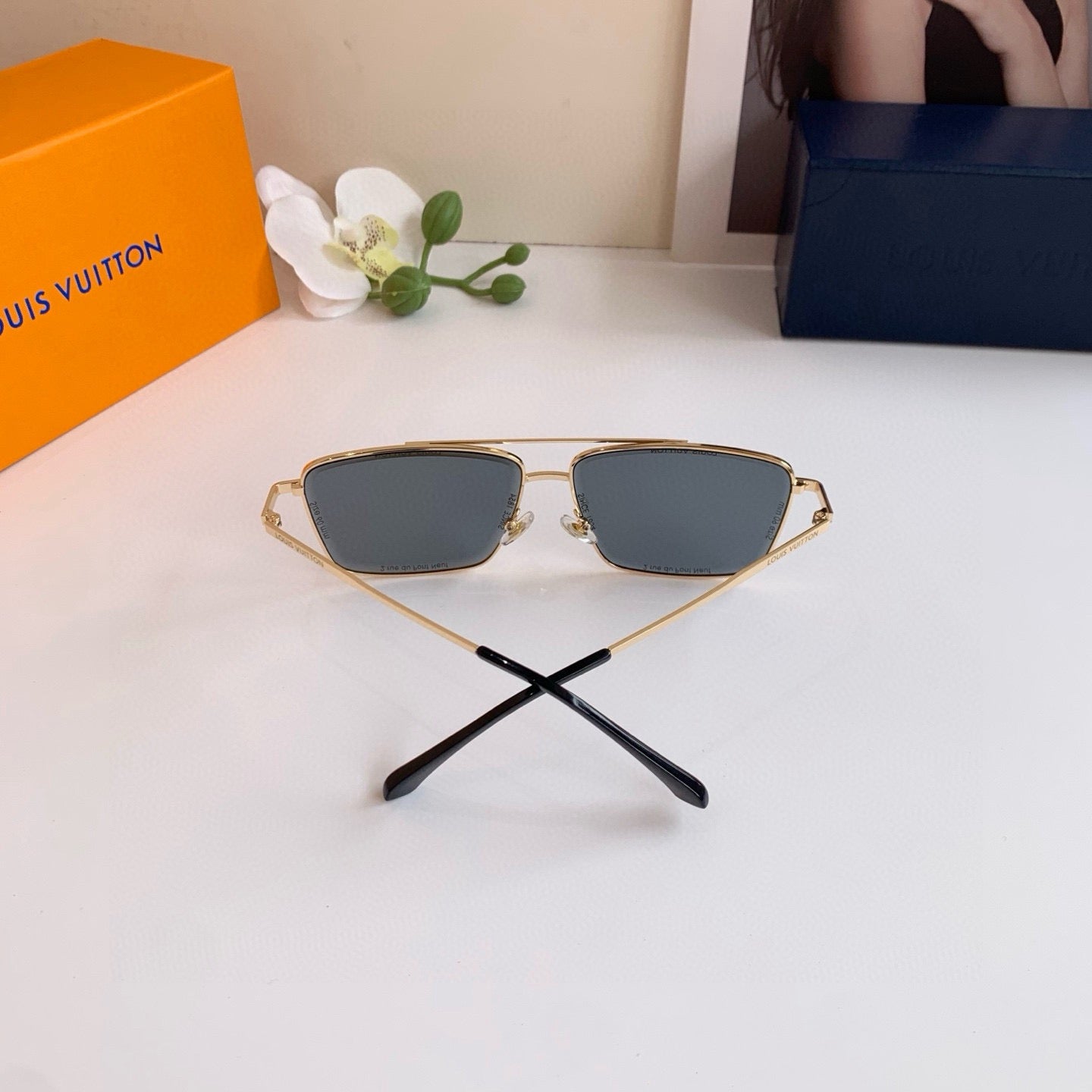 Louis Vuitton Metal Square Gray Lens Sunglasses for Men & Women - 414872 - detail image 3
