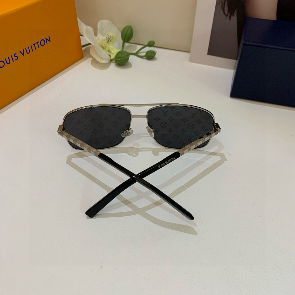 Louis Vuitton Aviator Silver Lens Sunglasses for Men & Women - 414875