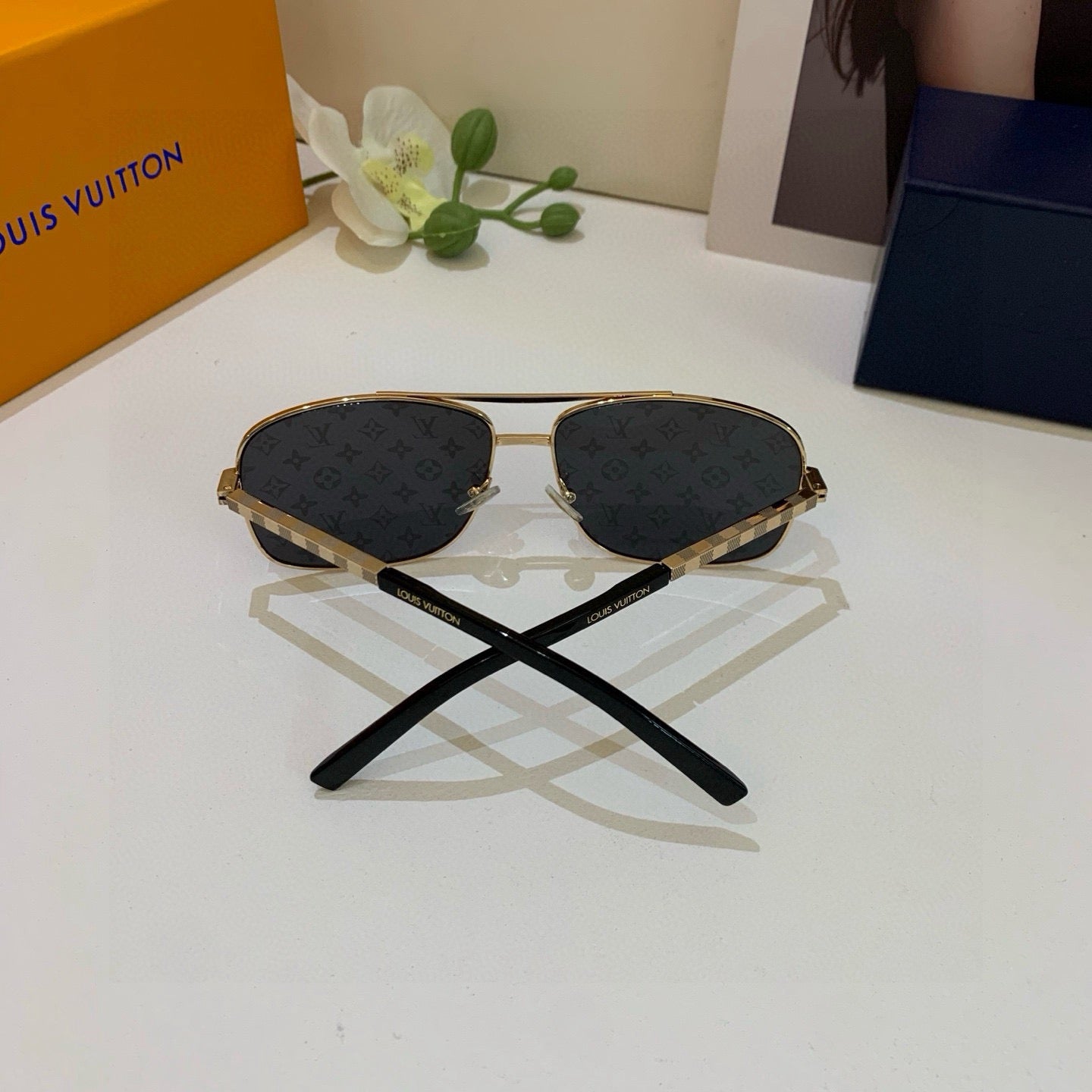 Louis Vuitton Aviator Silver Lens Sunglasses for Men & Women