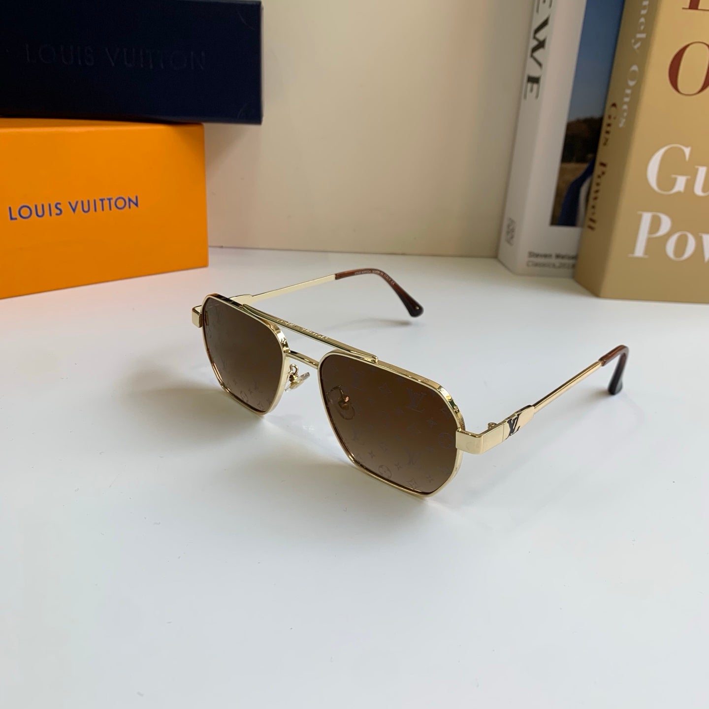 Louis Vuitton Metal Square Brown Lens Sunglasses for Men & Women - 414941 - detail image 2