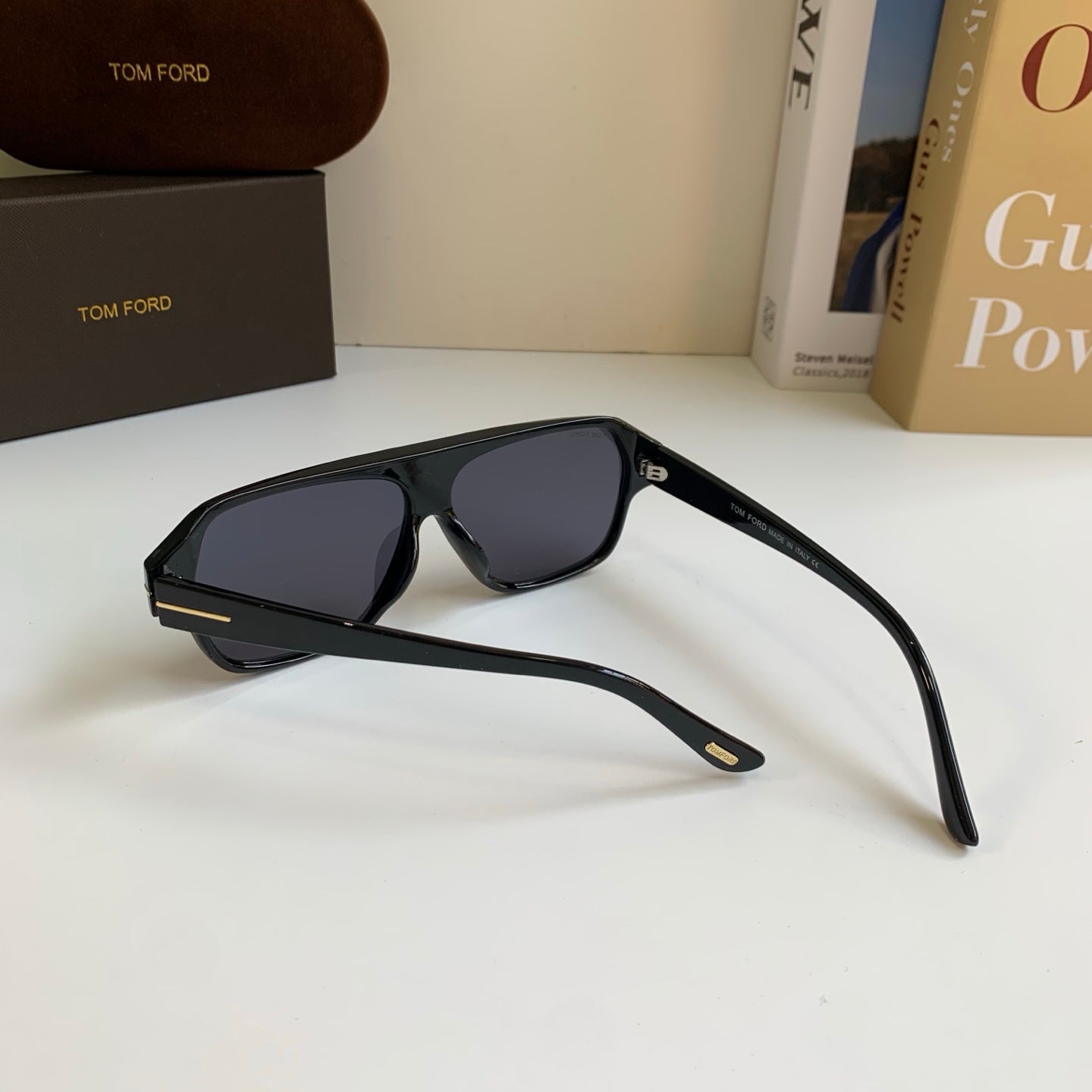 Tom Ford Fashion Black Lens Sunglasses for Men & Women - 432852 - detail image 6