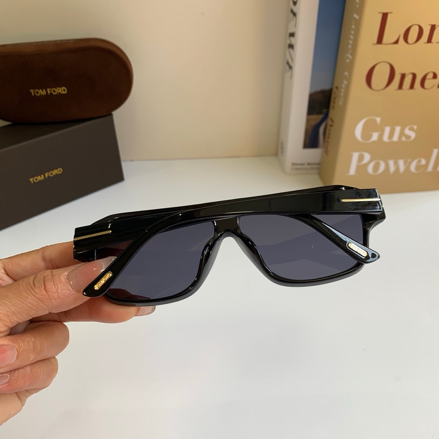 Tom Ford Fashion Black Lens Sunglasses for Men & Women - 432852 - detail image 9