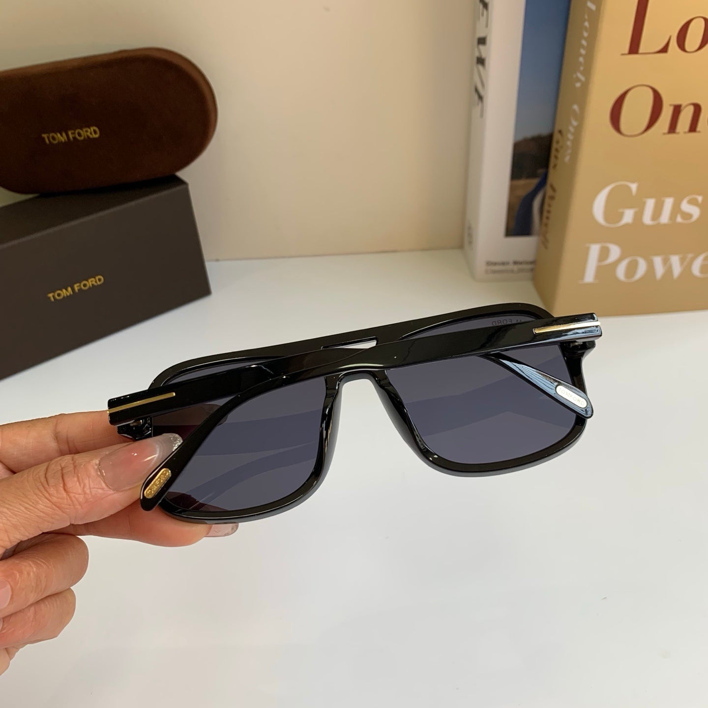Tom Ford Fashion Black Lens Sunglasses for Men & Women - 432878 - detail image 9