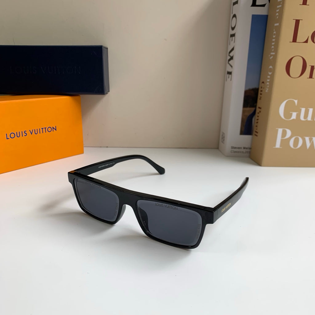Louis Vuitton Square Gray Lens Sunglasses for Men & Women - 381861 - detail image 2
