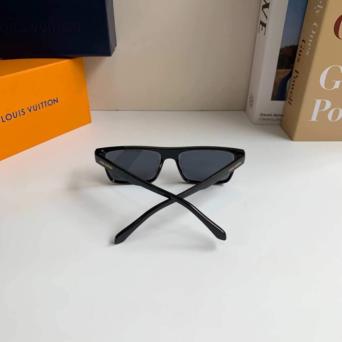 Louis Vuitton Square Gray Lens Sunglasses for Men & Women - 381861 - detail image 9