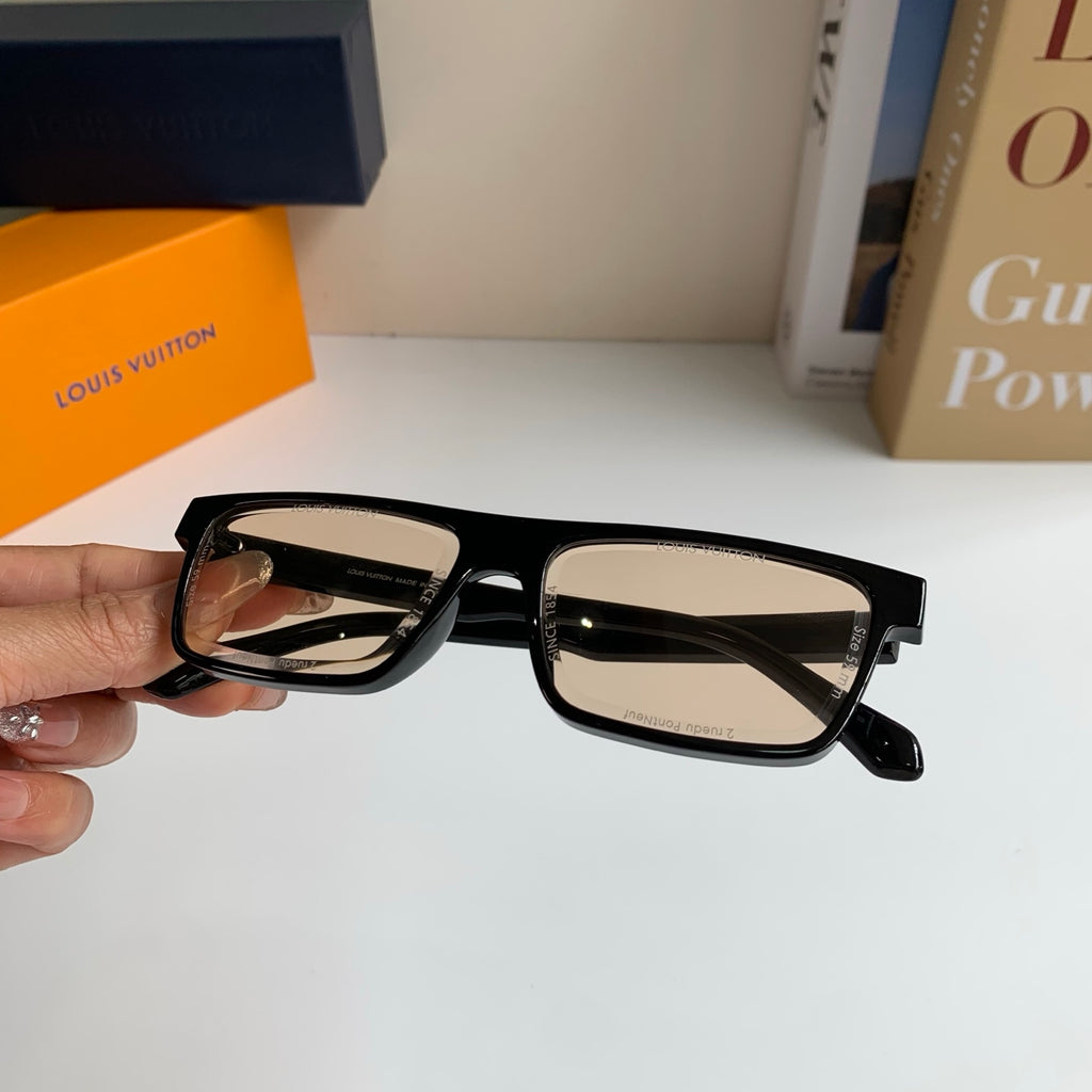 Louis Vuitton Square Silver Lens Sunglasses for Men & Women - 381862 - detail image 4