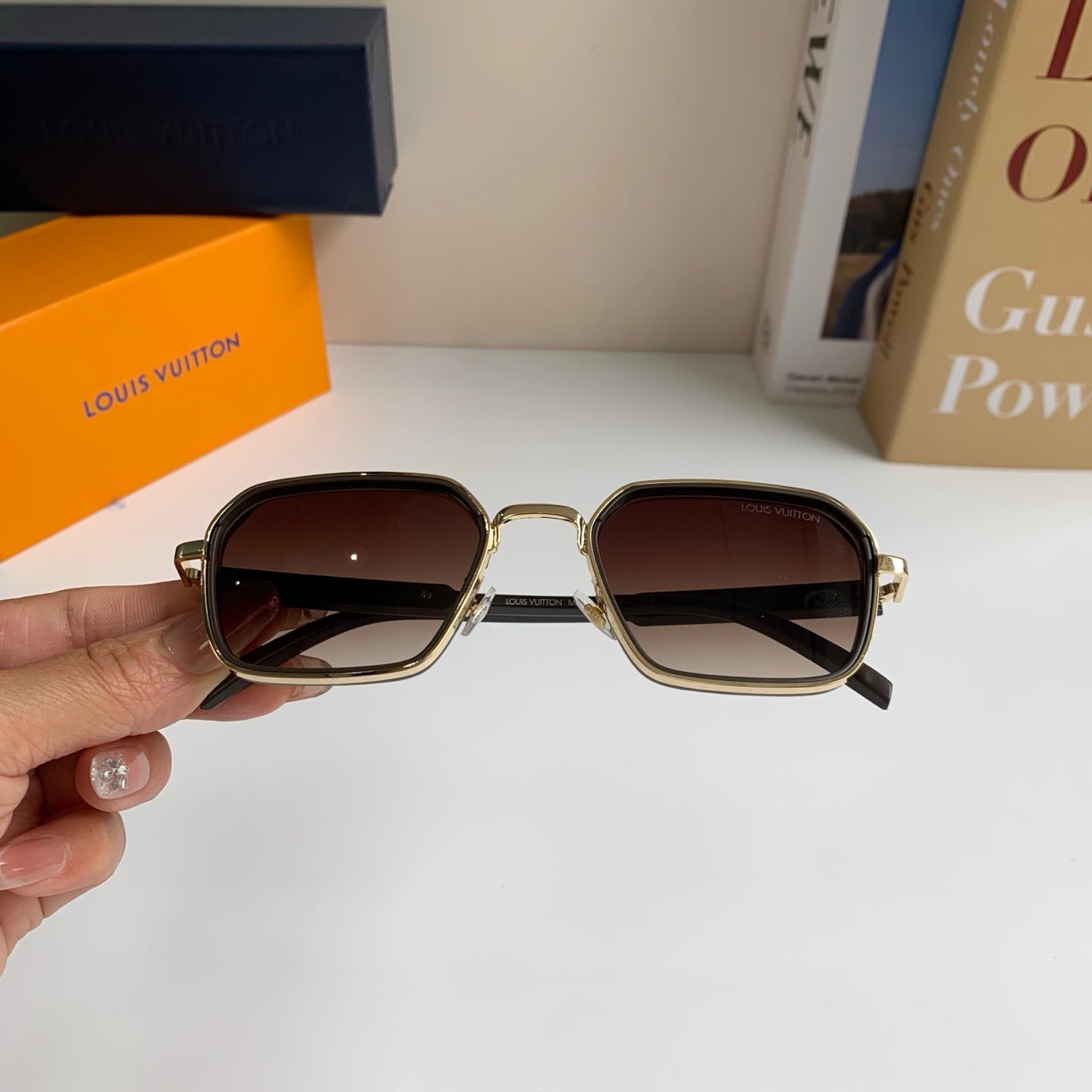 Louis Vuitton Square Brown Lens Sunglasses for Men & Women - 357764 - detail image 4