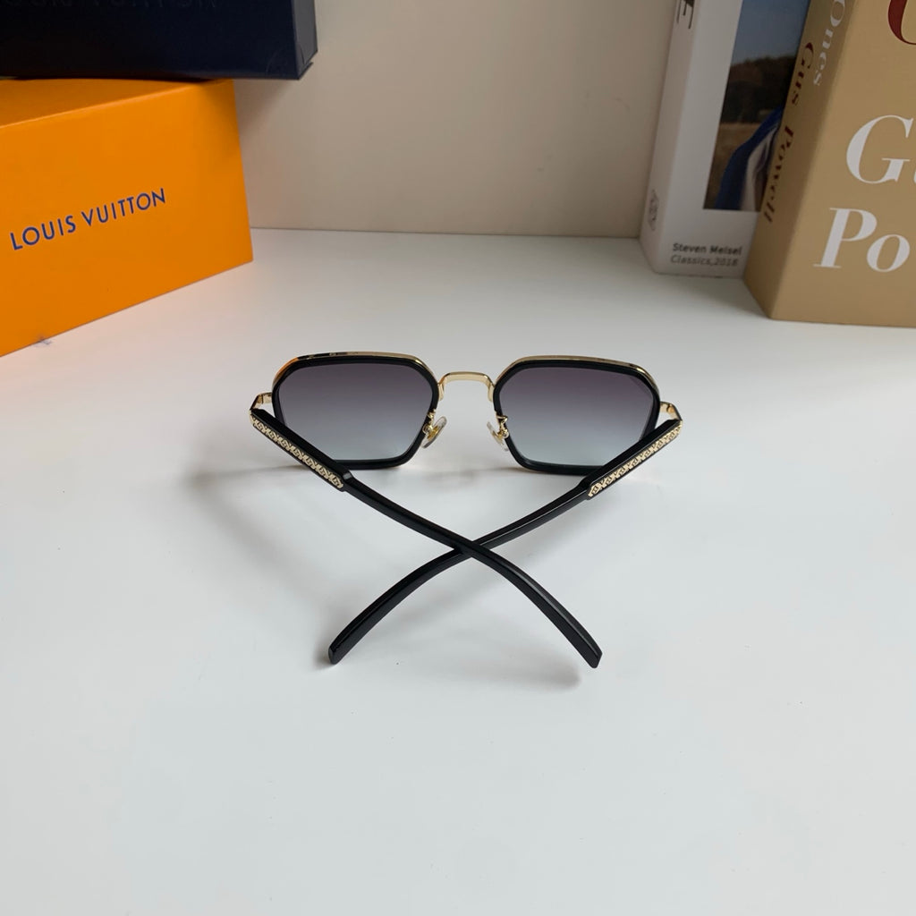 Louis Vuitton Square Silver Lens Sunglasses for Men & Women - 357564 - detail image 9