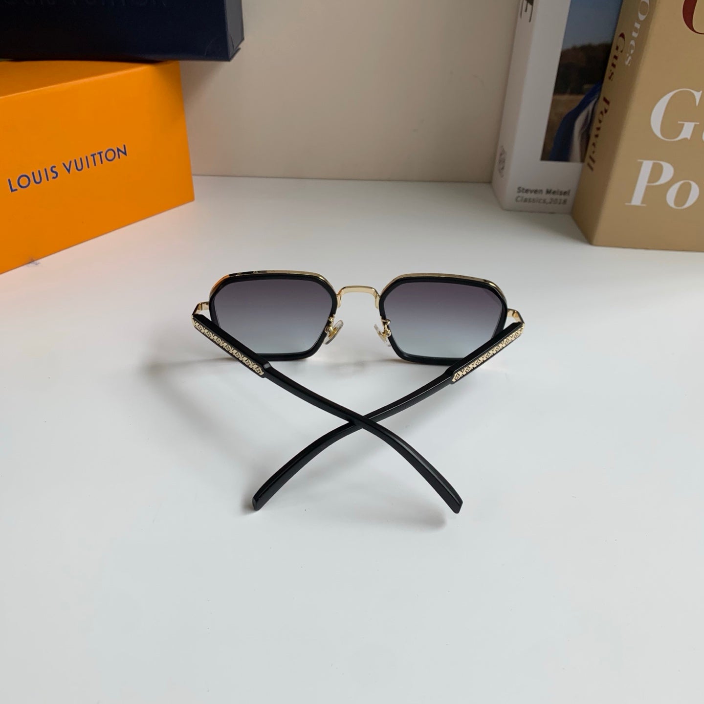 Louis Vuitton Square Silver Lens Sunglasses for Men & Women - 357564 - detail image 9