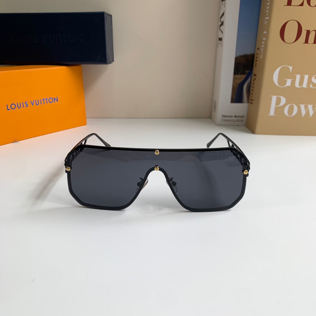 Louis Vuitton Square Black Lens Sunglasses for Men & Women - 381869 - detail image 3