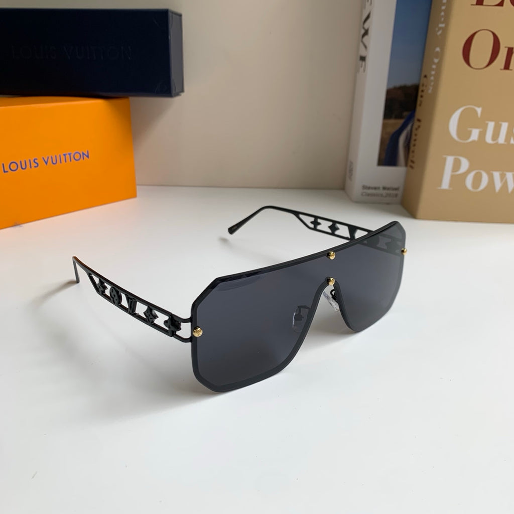 Louis Vuitton Square Black Lens Sunglasses for Men & Women - 381869