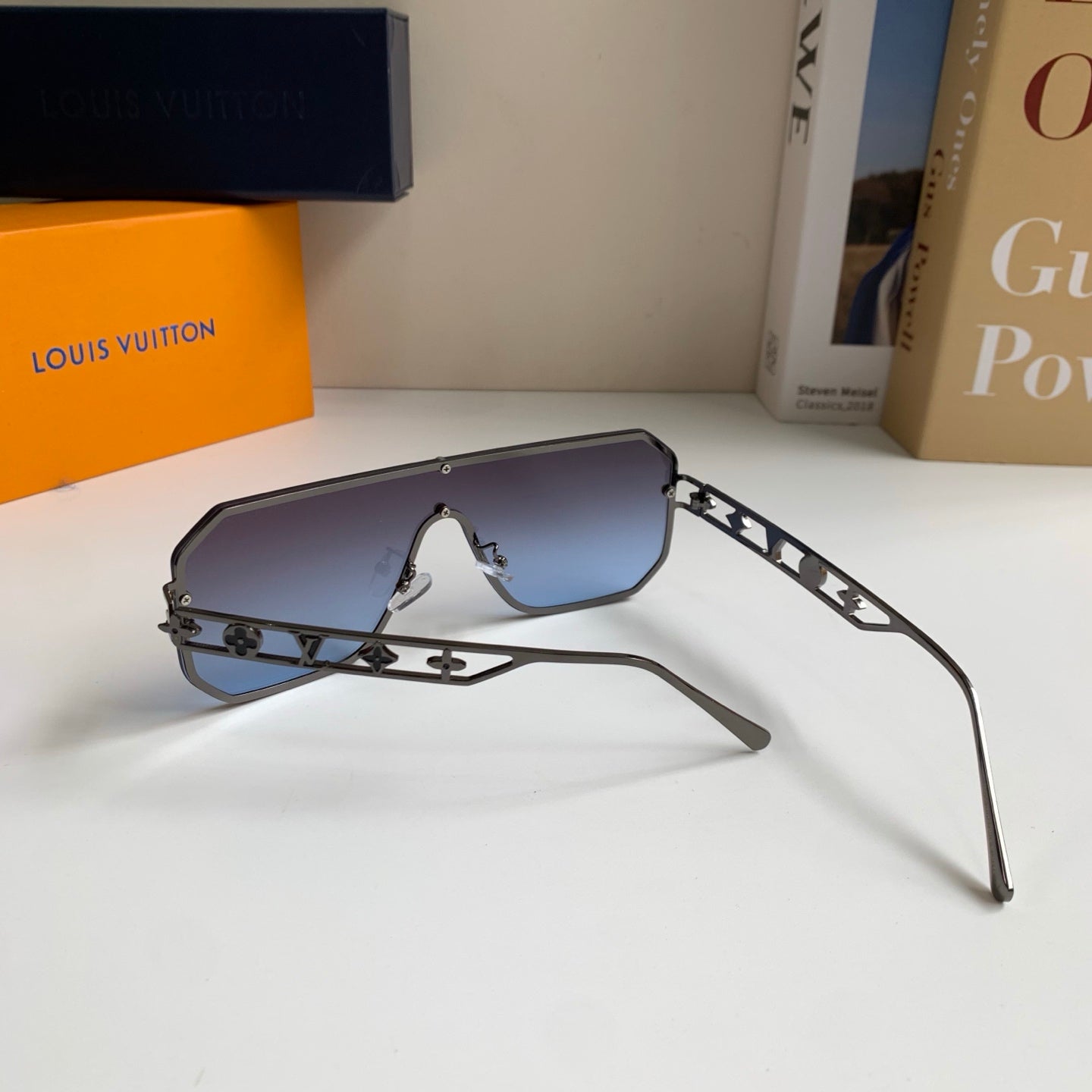 Louis Vuitton Square Silver Lens Sunglasses for Men & Women - 381871 - detail image 7