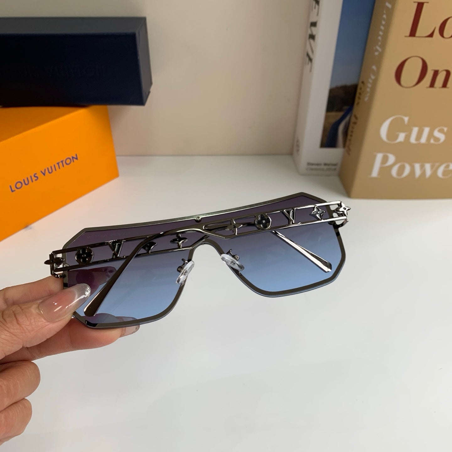 Louis Vuitton Square Silver Lens Sunglasses for Men & Women - 381871 - detail image 9