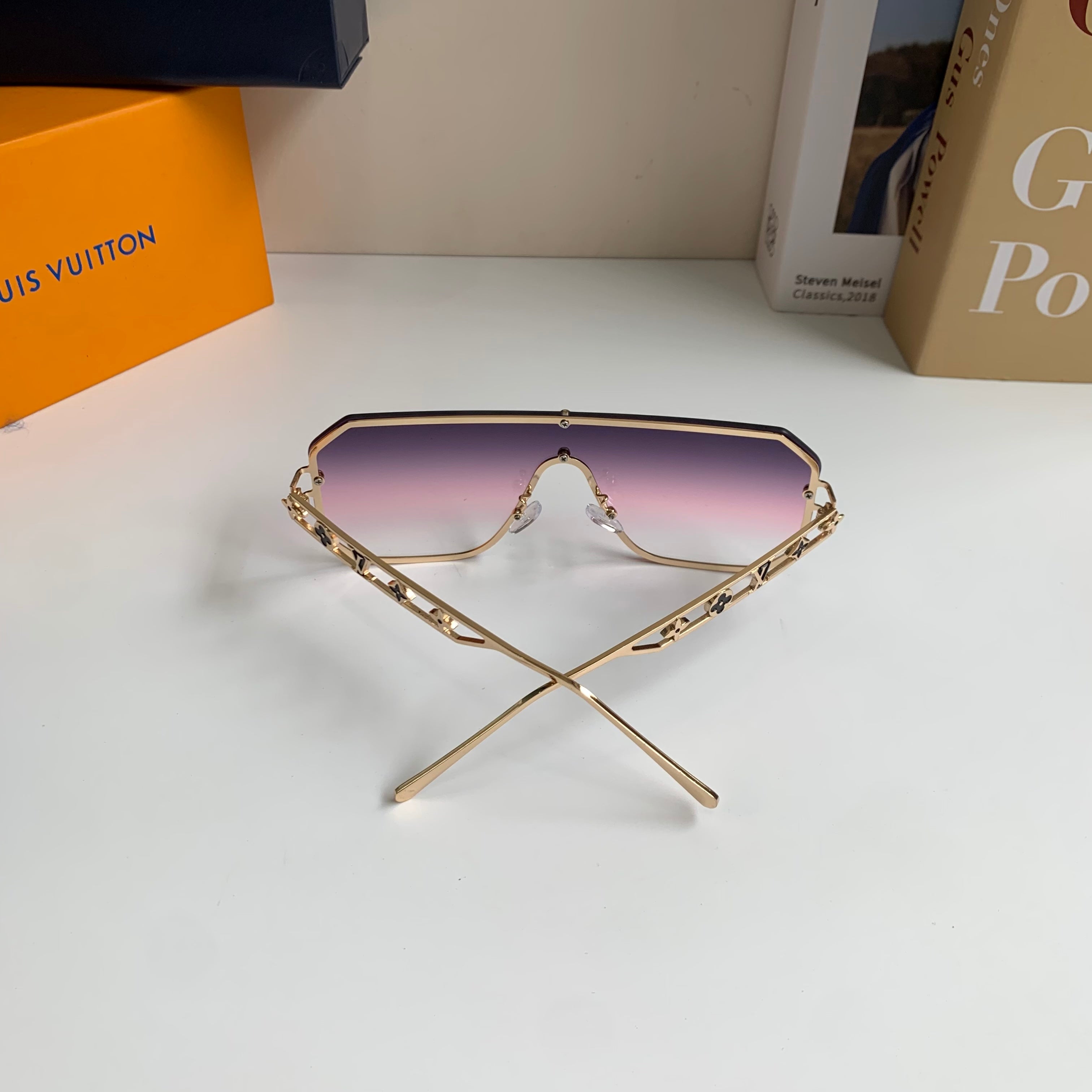Louis Vuitton Square Silver Lens Sunglasses for Men & Women - 381872 - detail image 8