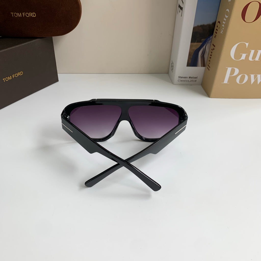 Tom Ford Fashion Black Lens Sunglasses for Men & Women - 466310 - detail image 8