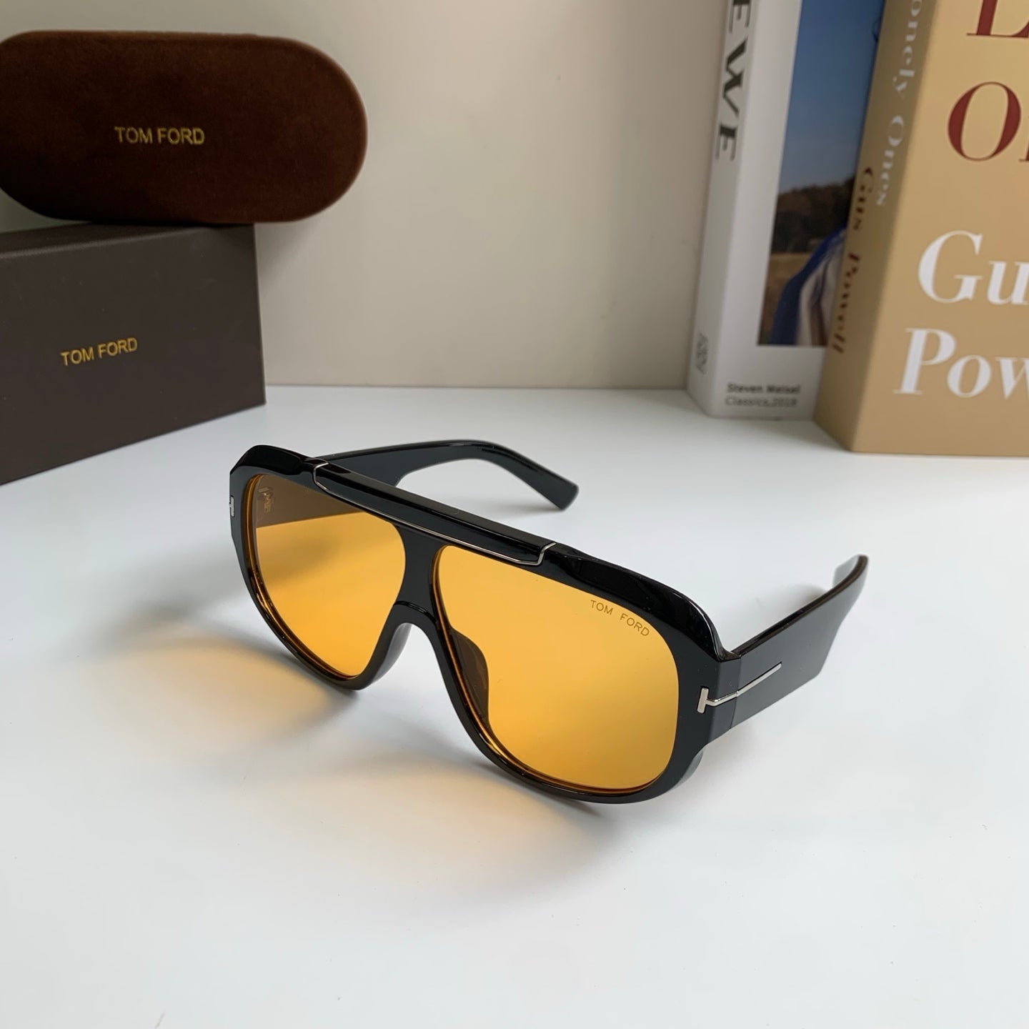 Tom Ford Fashion Orange Lens Sunglasses for Men & Women - 466312 - detail image 2