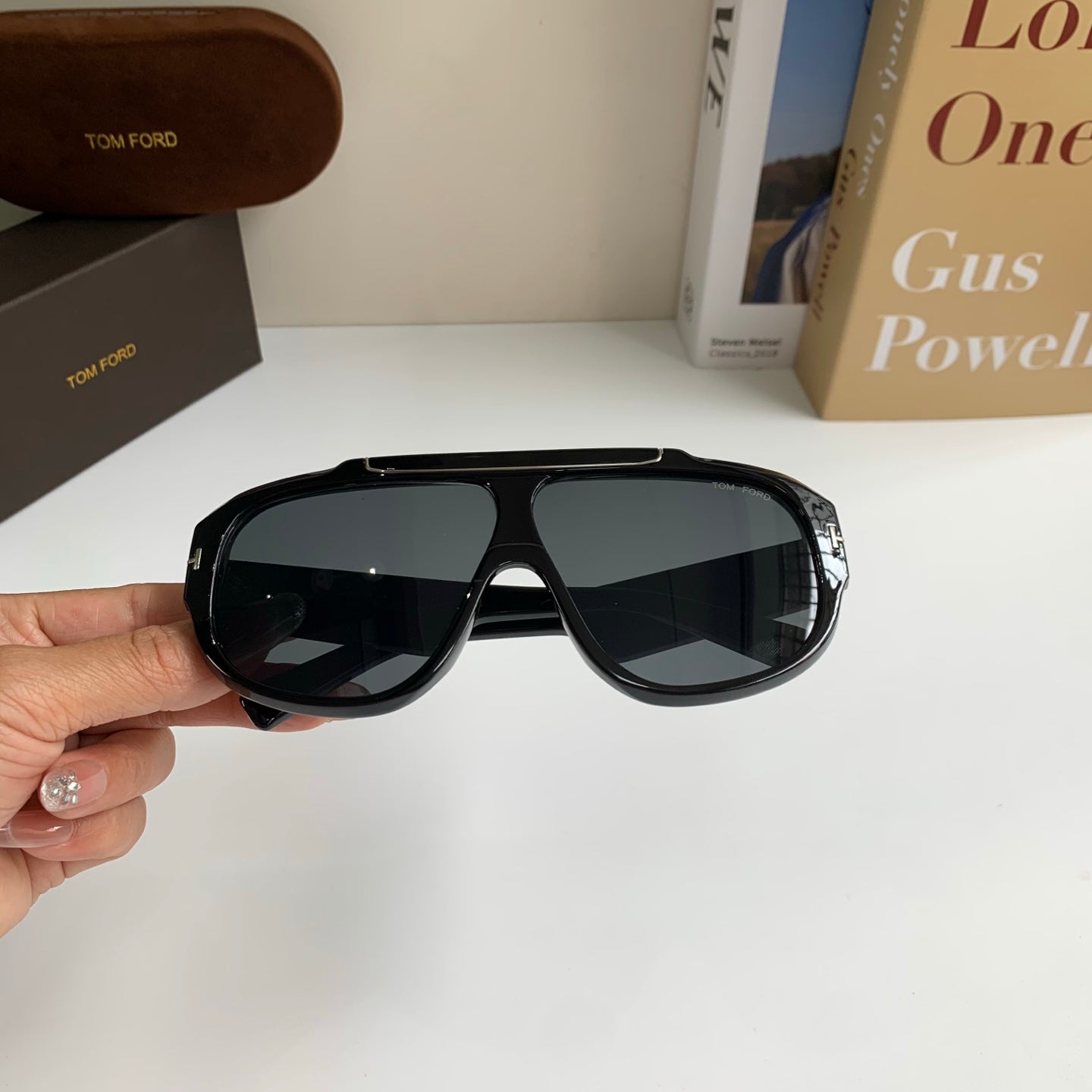 Tom Ford Fashion Black Lens Sunglasses for Men & Women - 466314 - detail image 4