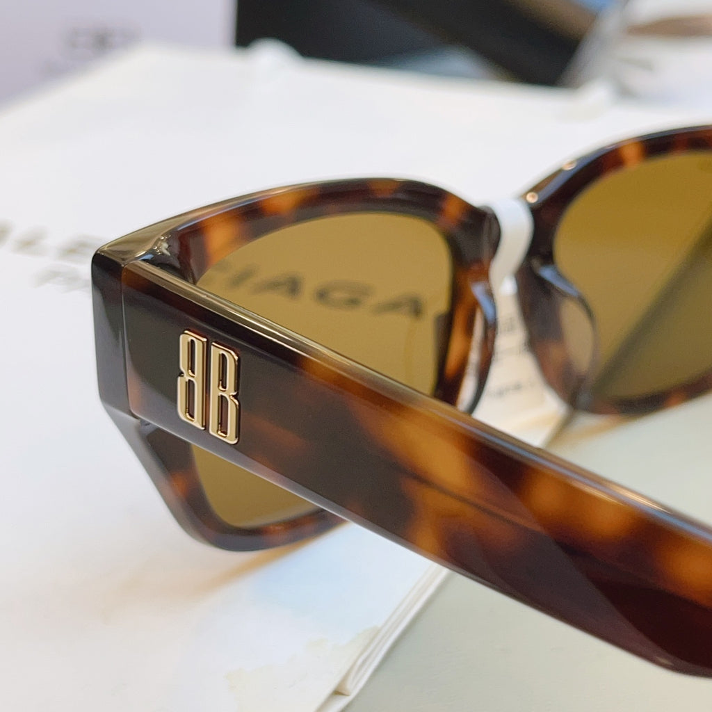 Balenciaga BB0480SK Fashion Black Lens Sunglasses for Men & Women - 487512 - detail image 6