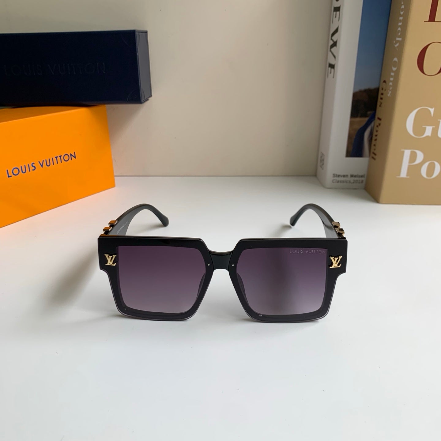 Louis Vuitton Square Black Lens Sunglasses for Men & Women - 414938 - detail image 5