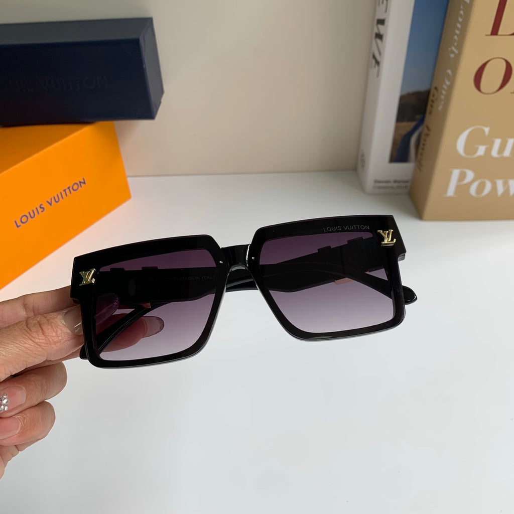 Louis Vuitton Square Black Lens Sunglasses for Men & Women - 414938 - detail image 3