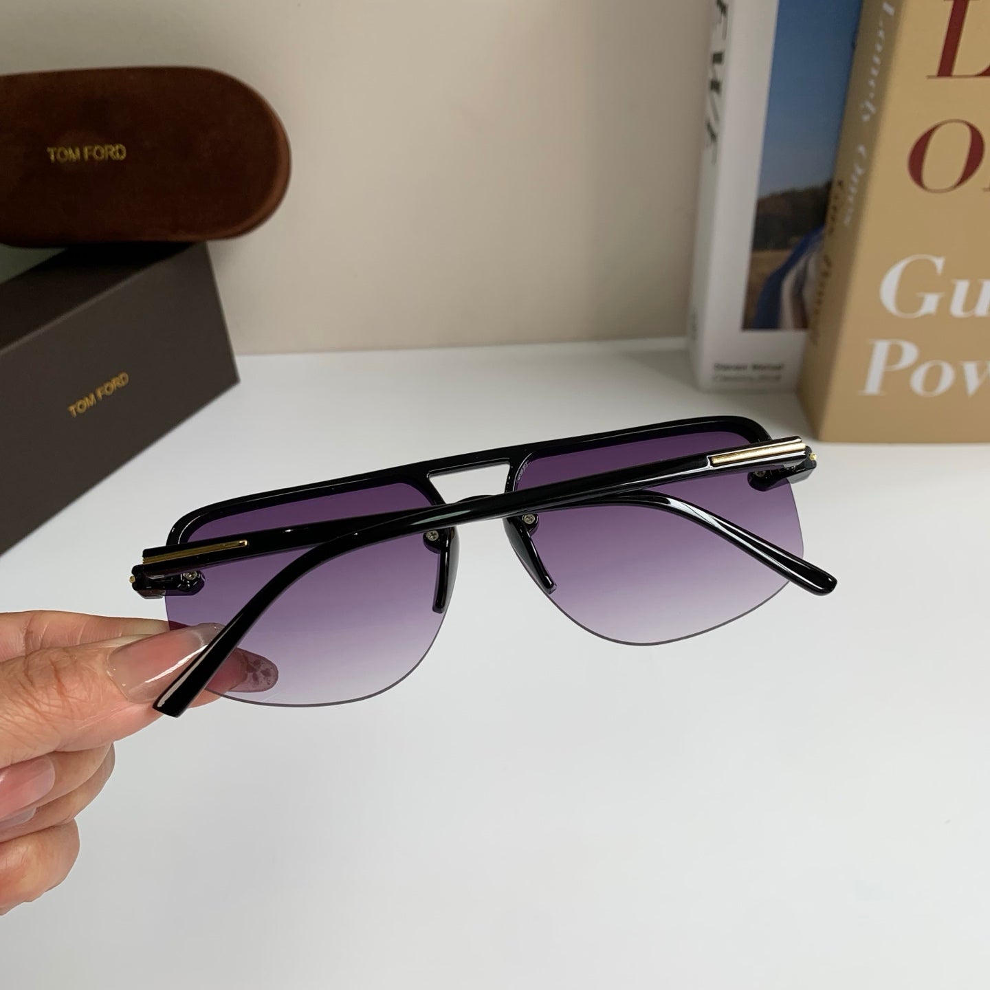 Tom Ford Fashion Silver Lens Sunglasses for Men & Women - 358839 - detail image 6