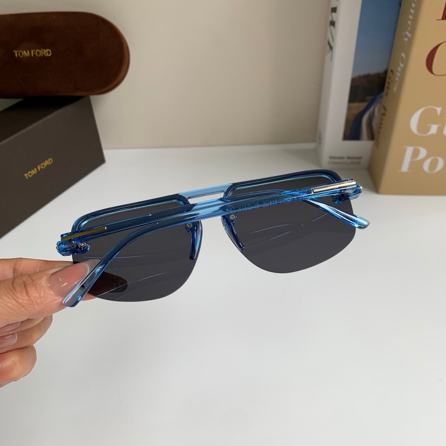 Tom Ford Fashion Silver Lens Sunglasses for Men & Women - 449911 - detail image 7