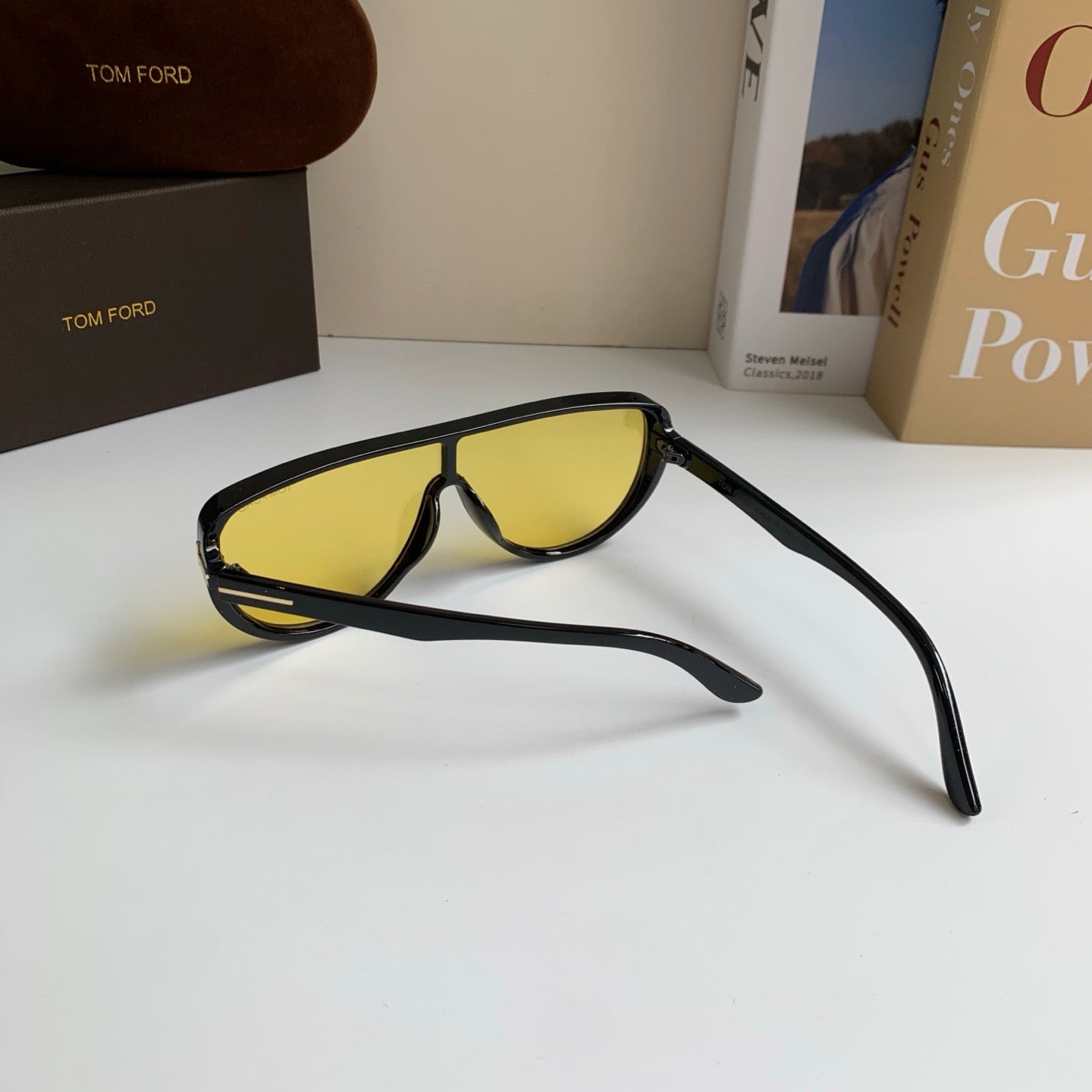 Tom Ford Fashion Gold Lens Sunglasses for Men & Women - 449914 - detail image 8