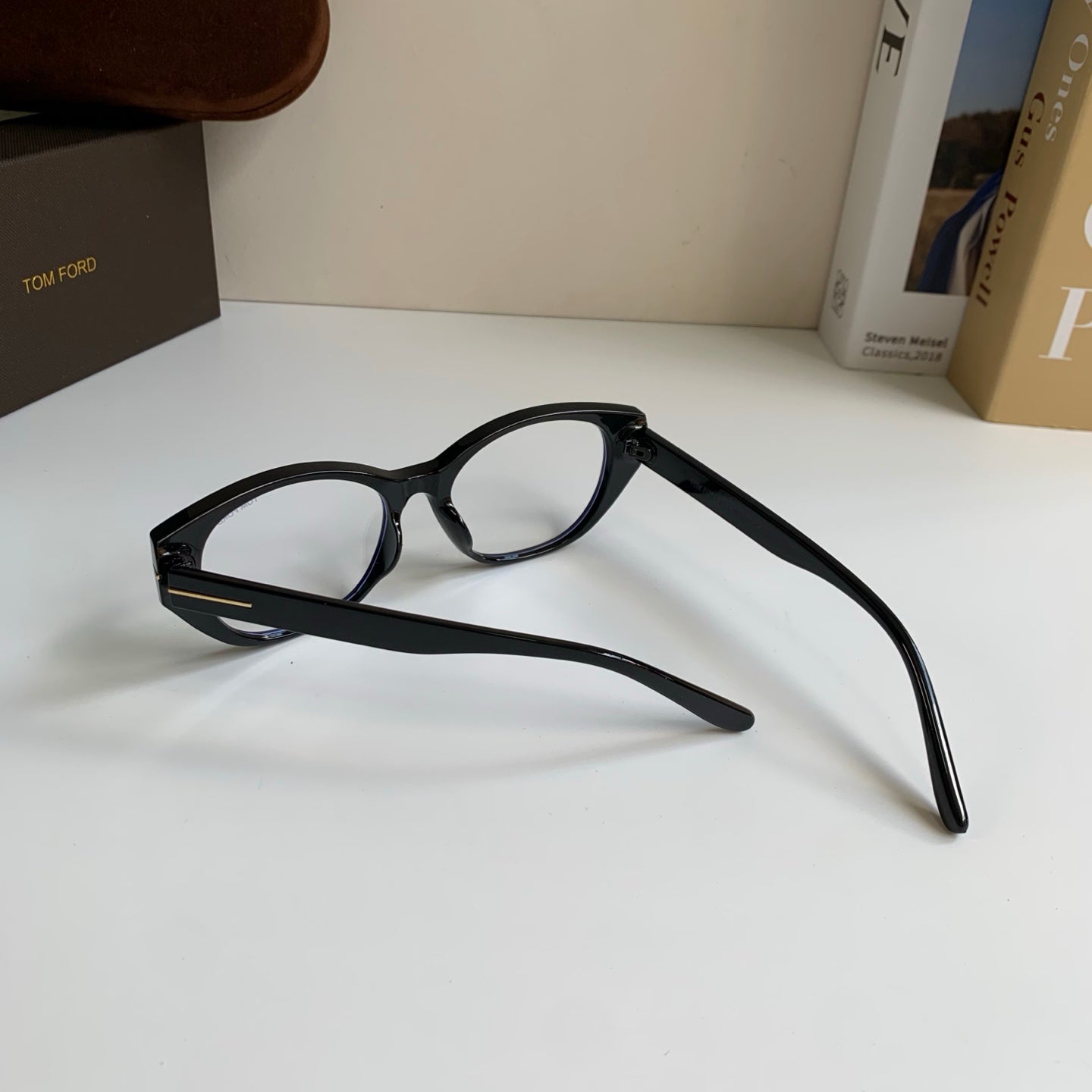 Tom Ford Fashion Silver Lens Sunglasses for Men & Women - 372560 - detail image 7